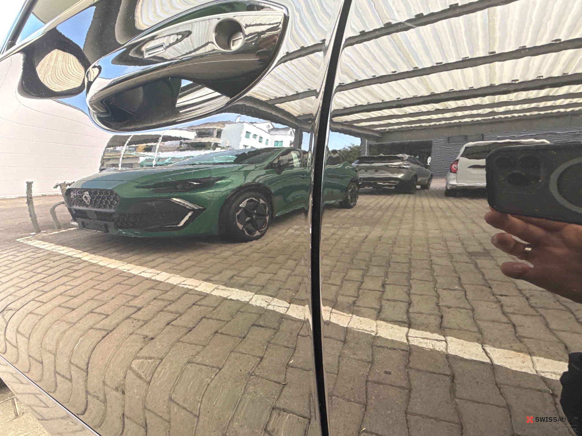 Auction Image