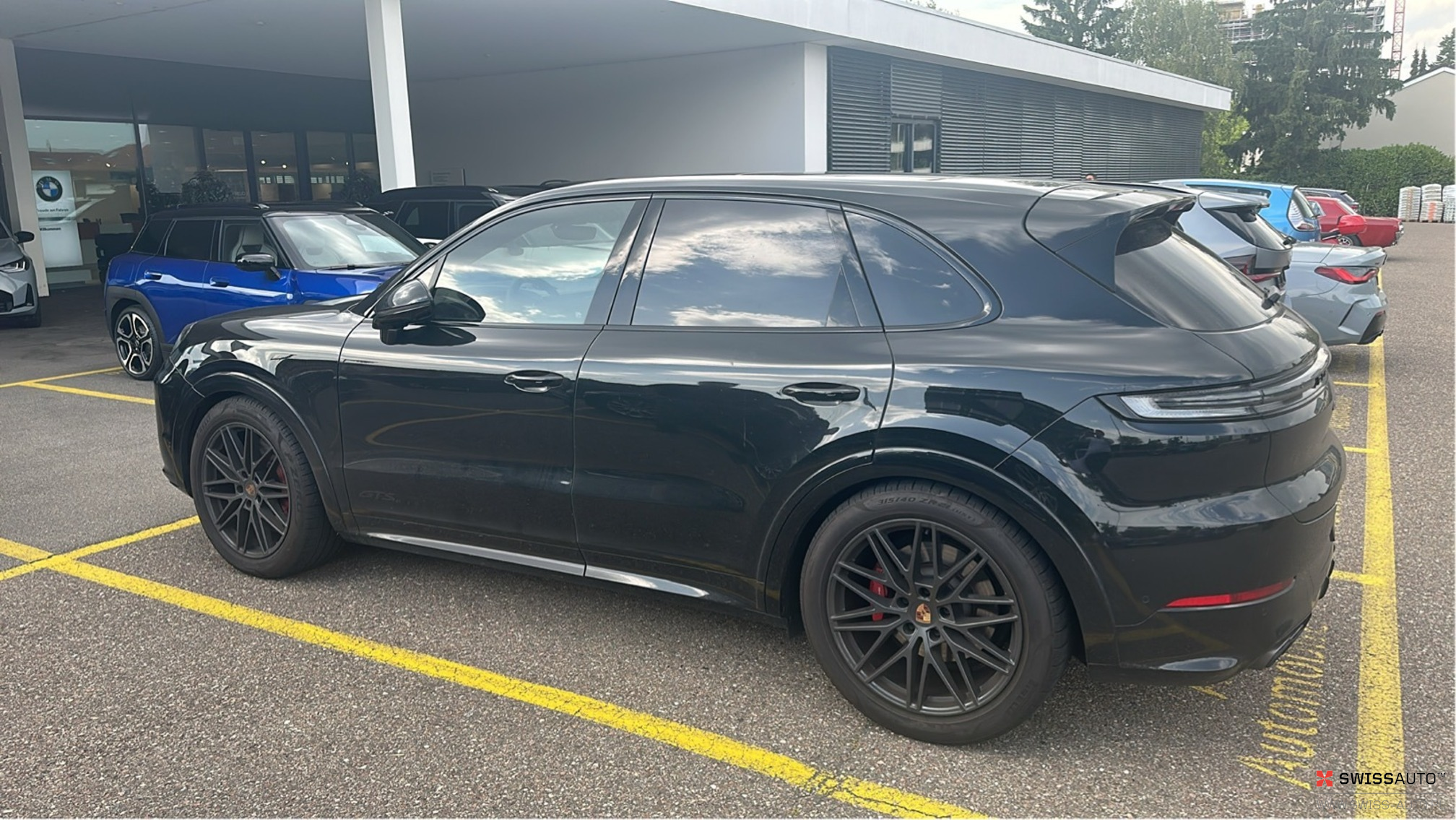 Auction Image