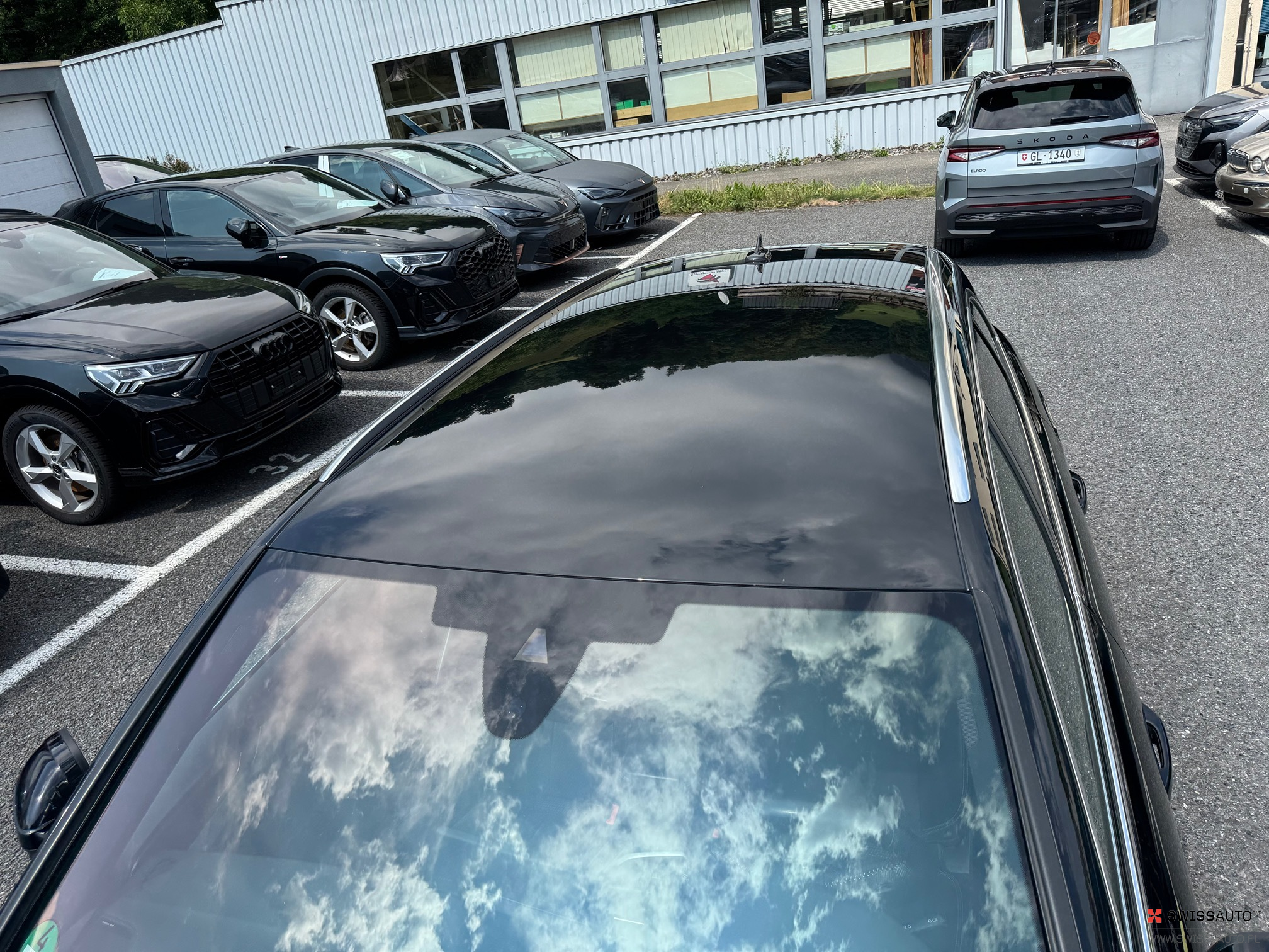 Auction Image
