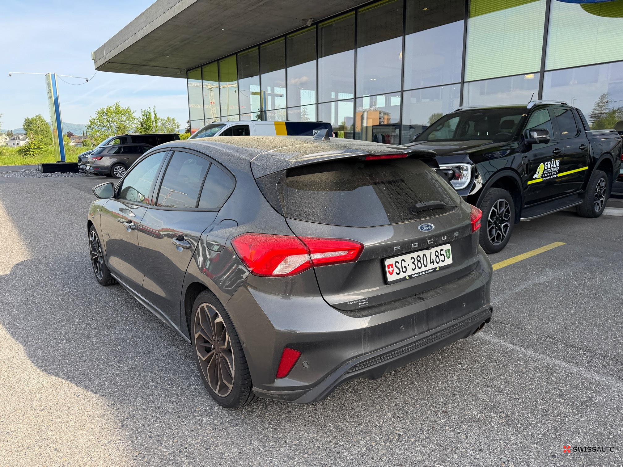 Auction Image
