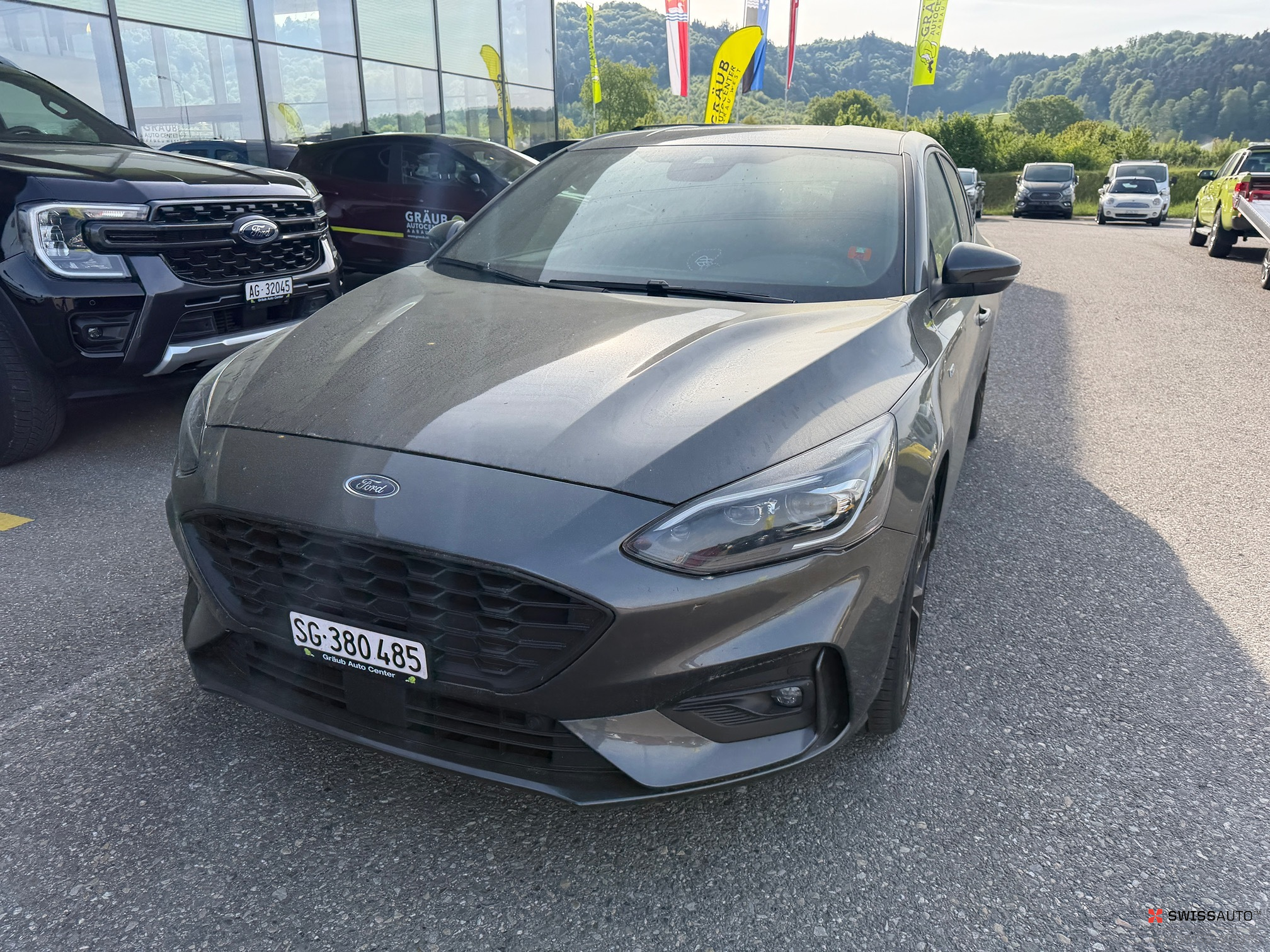 Auction Image