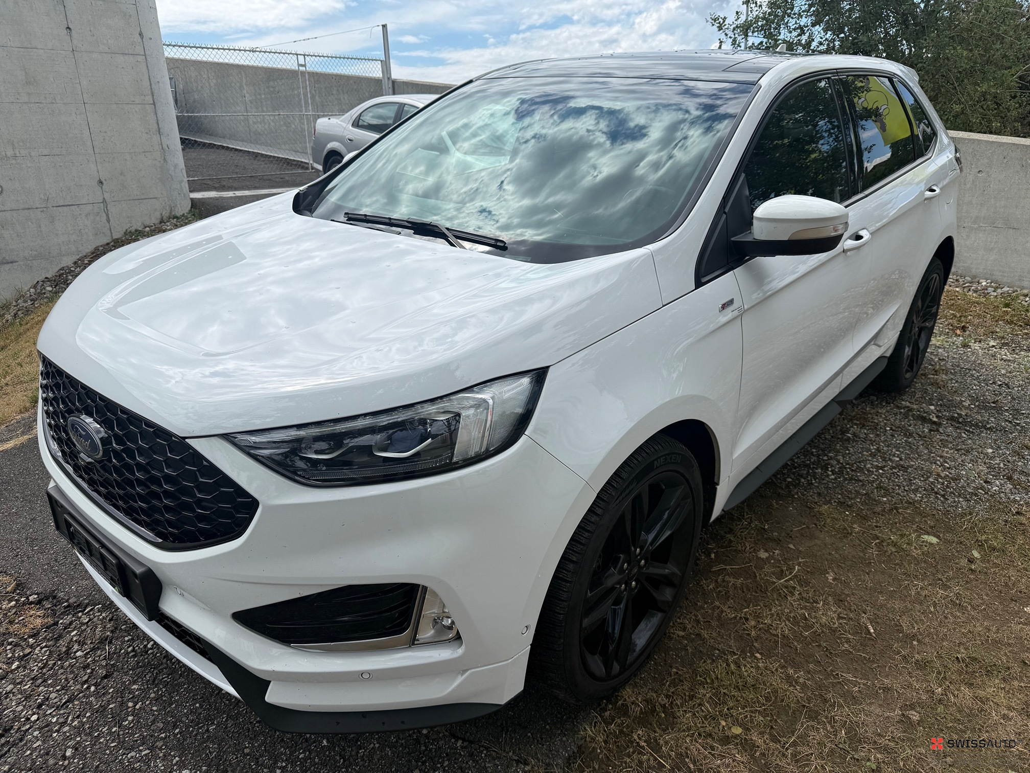 Auction Image