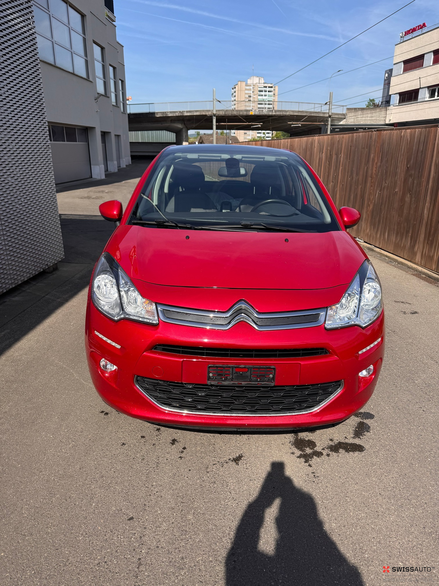 Auction Image