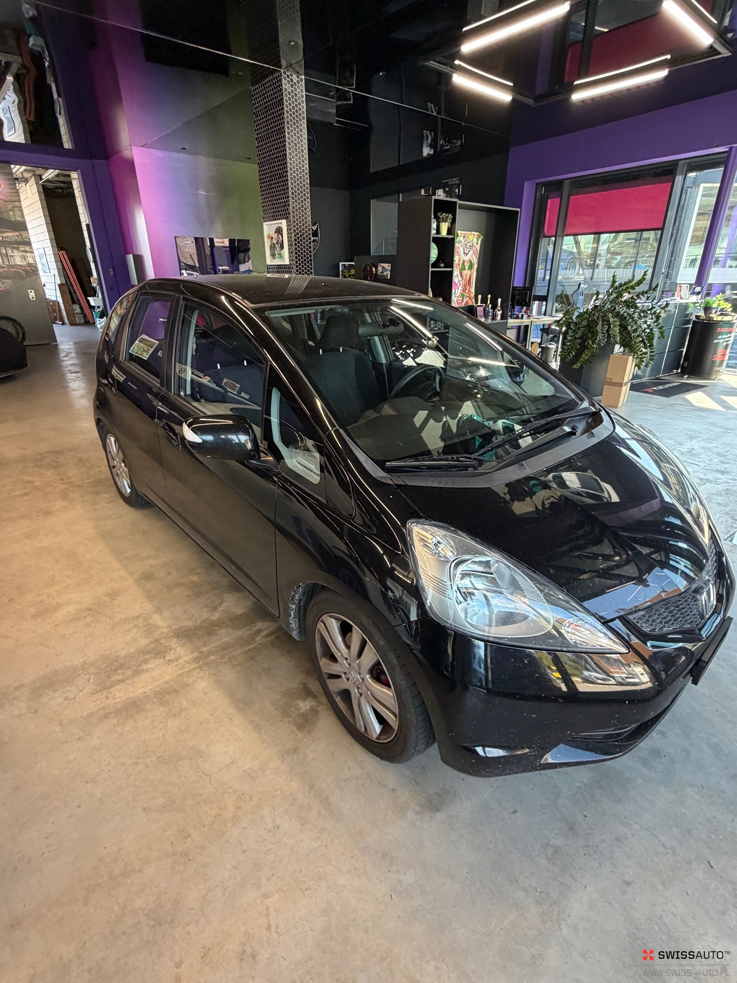 Auction Image