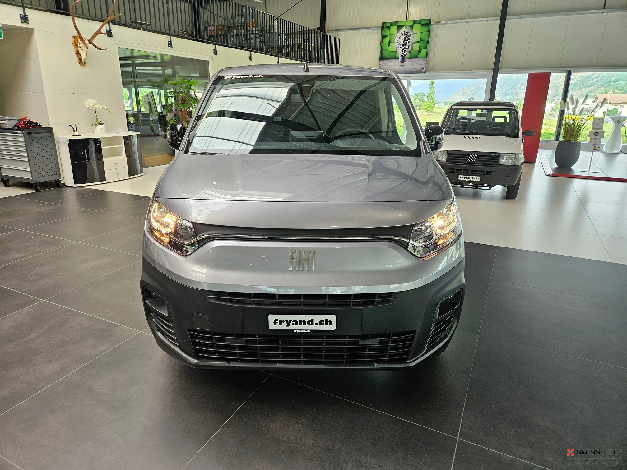 Auction Image