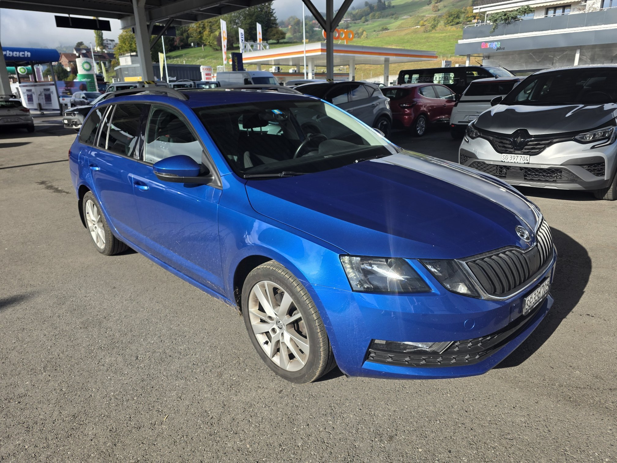 Auction Image