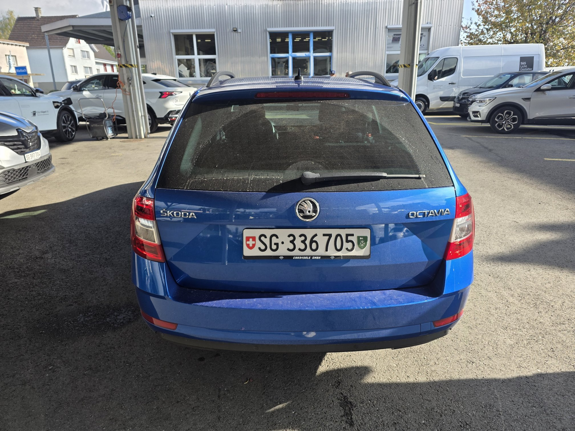 Auction Image