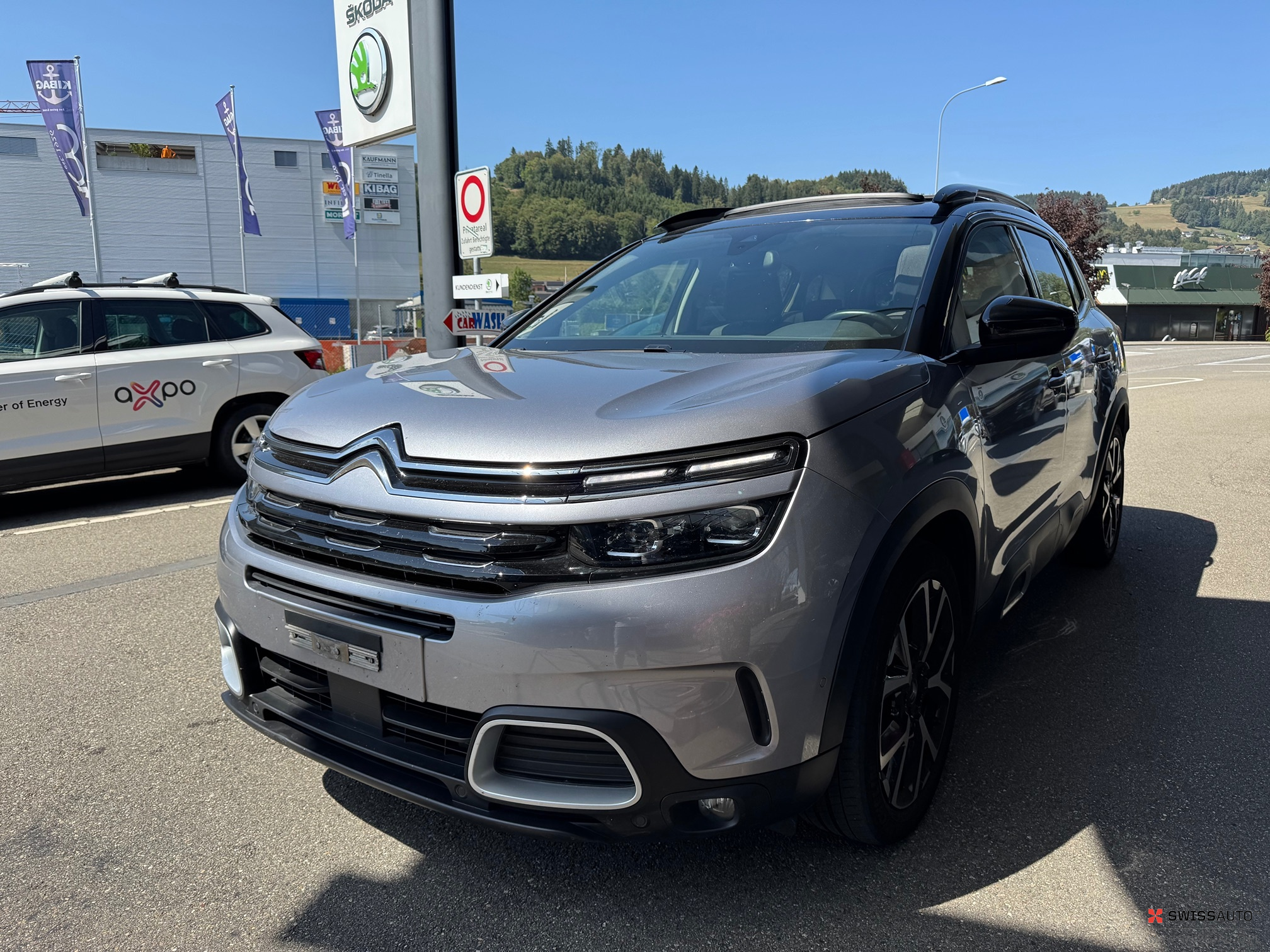 Auction Image