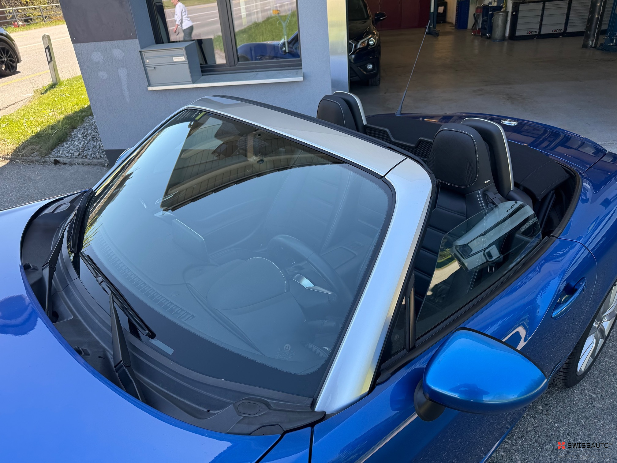 Auction Image
