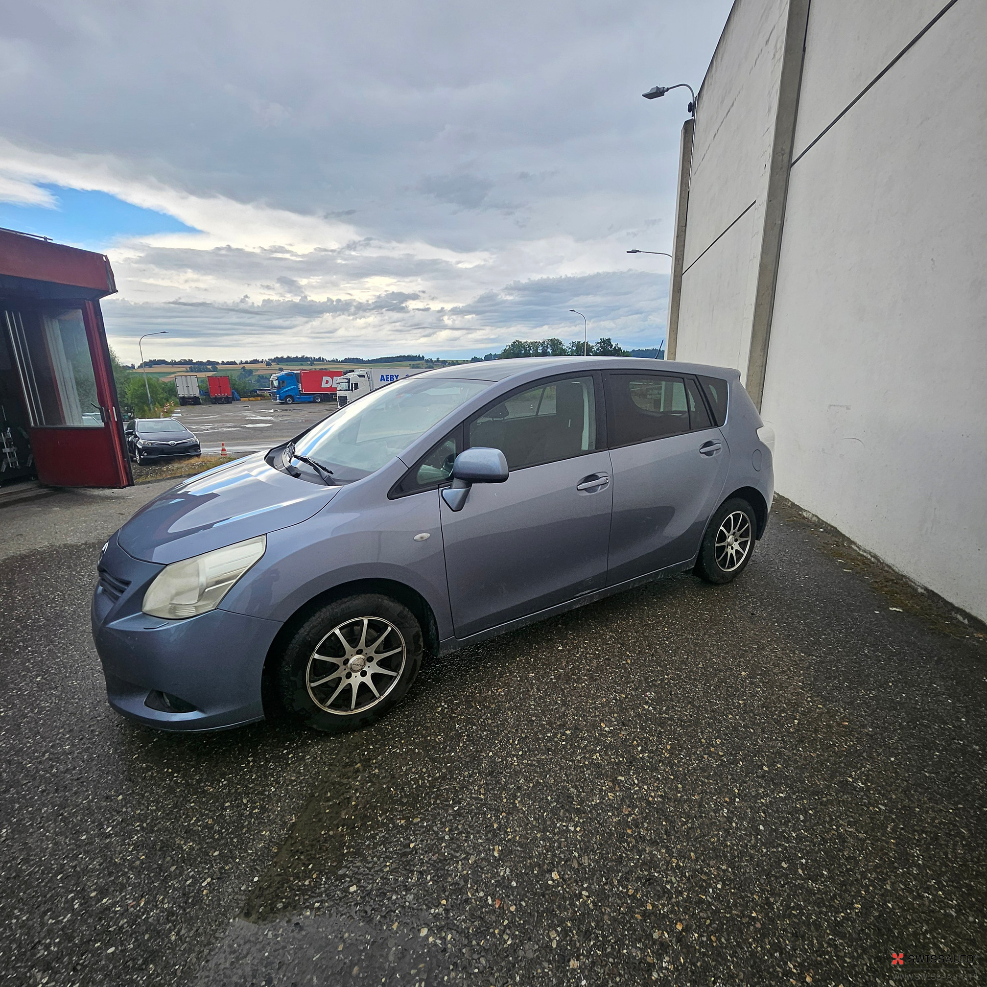 Auction Image