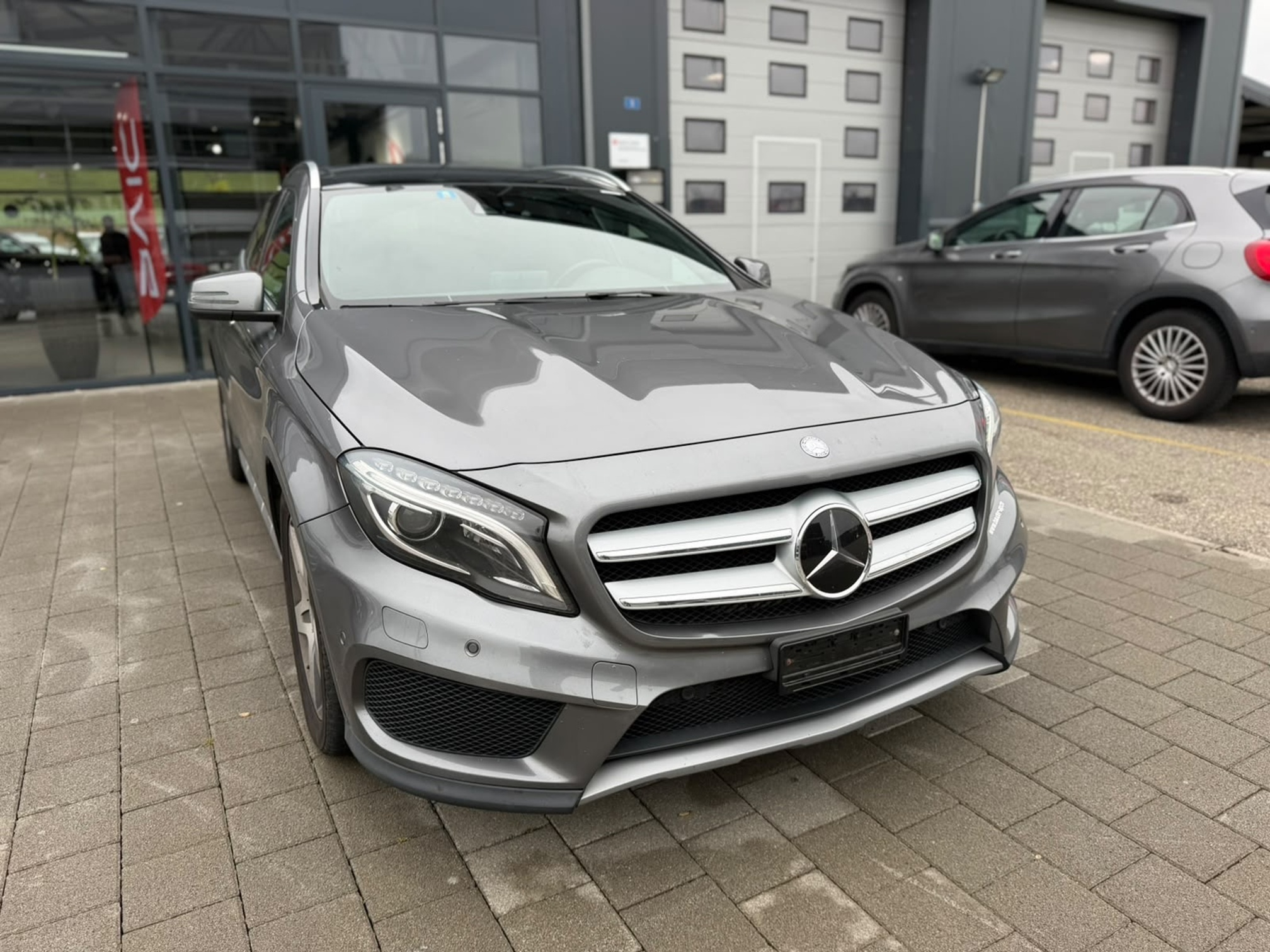 Auction Image