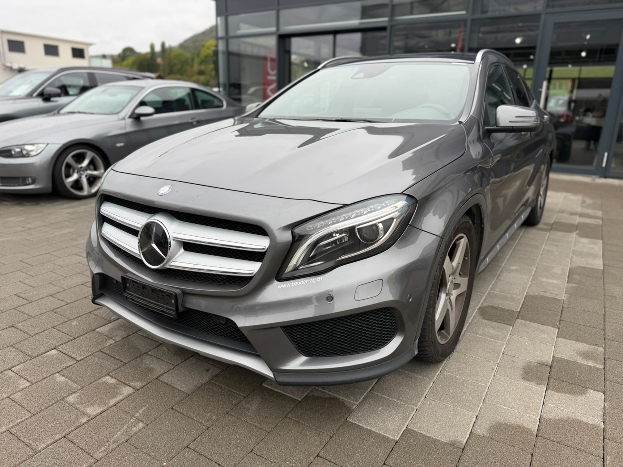 Auction Image