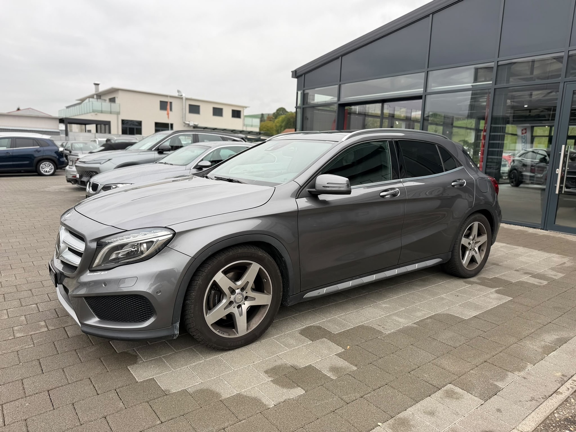 Auction Image