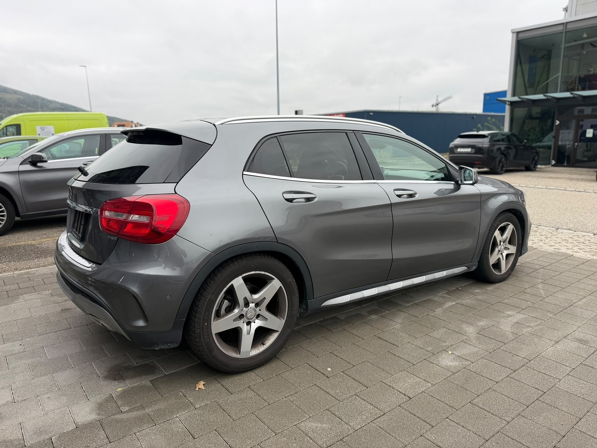 Auction Image