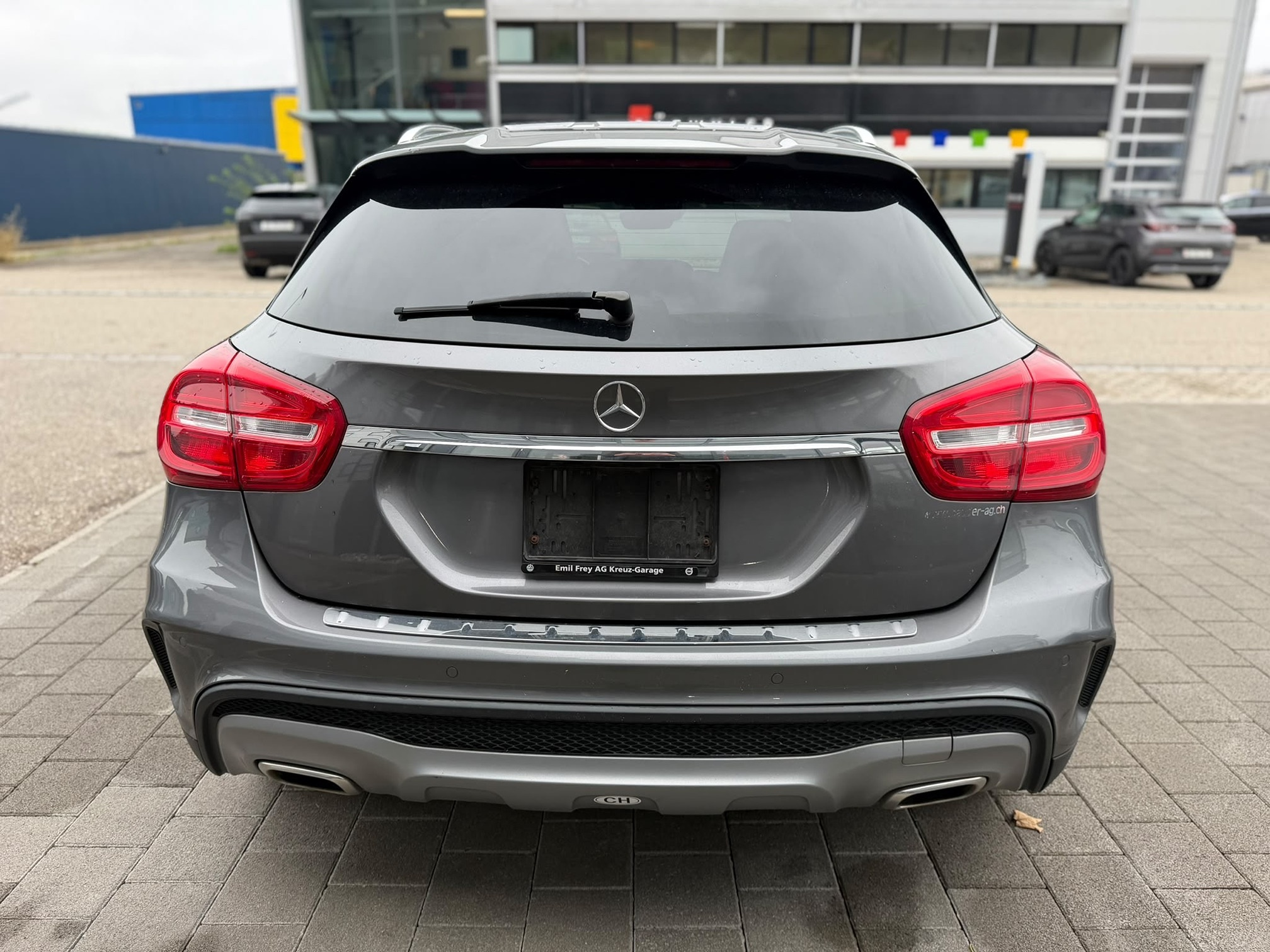 Auction Image