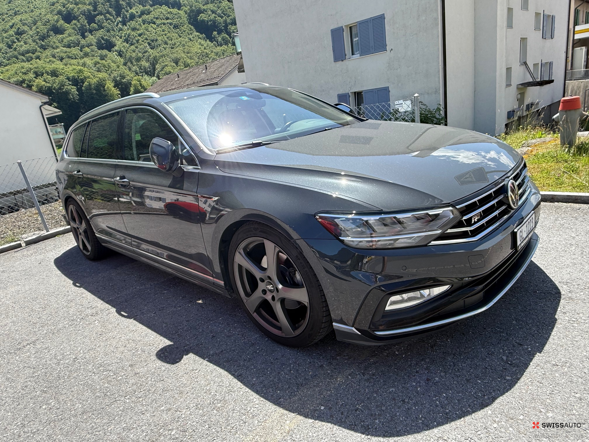 Auction Image