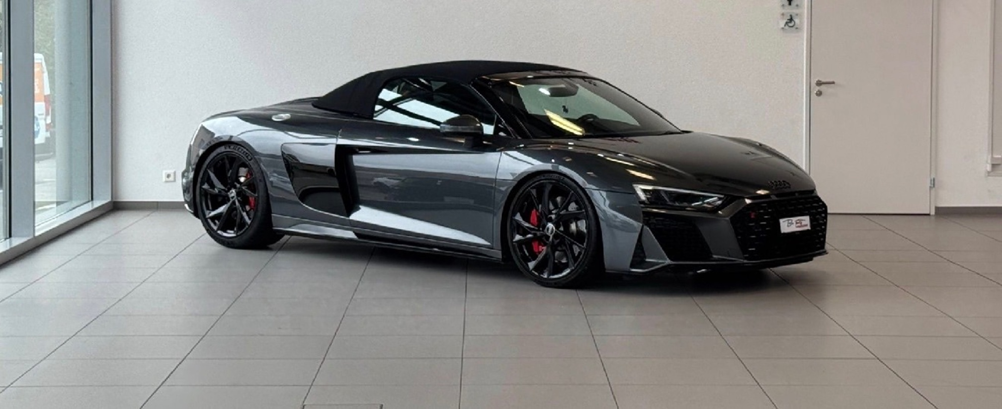 Auction Image