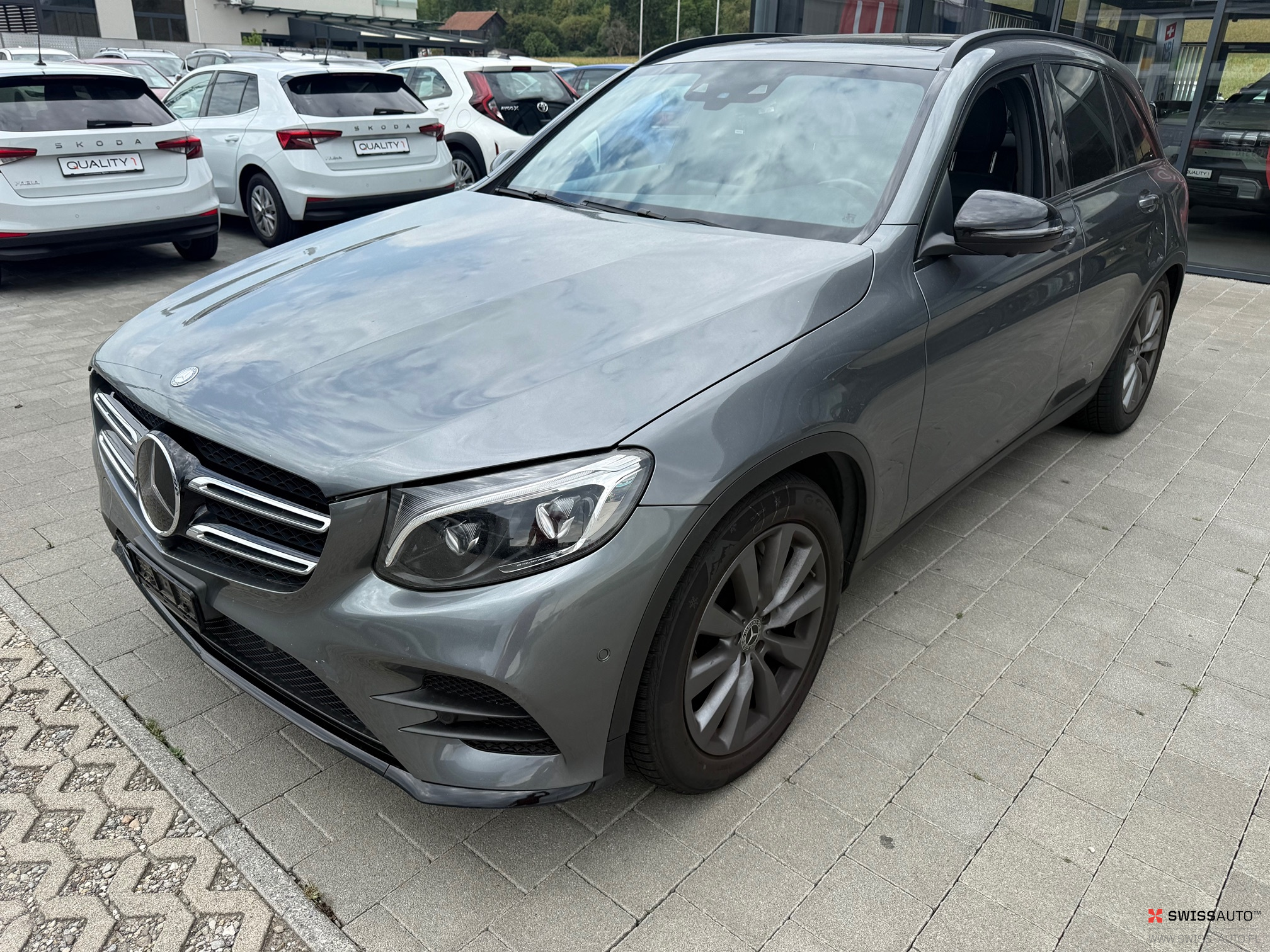 Auction Image