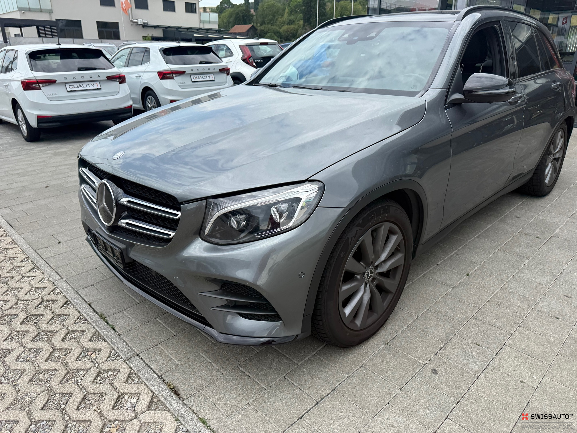 Auction Image