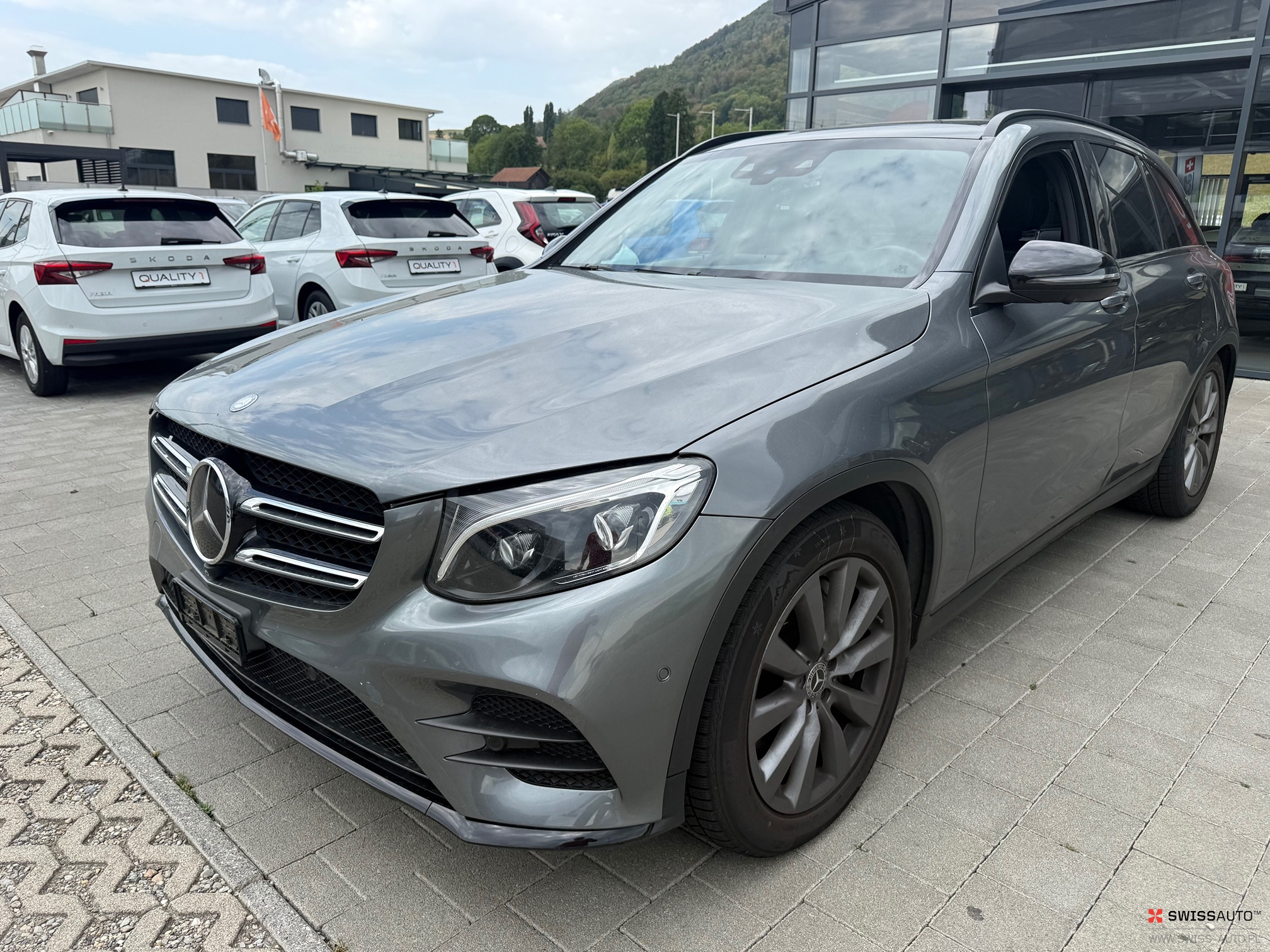 Auction Image