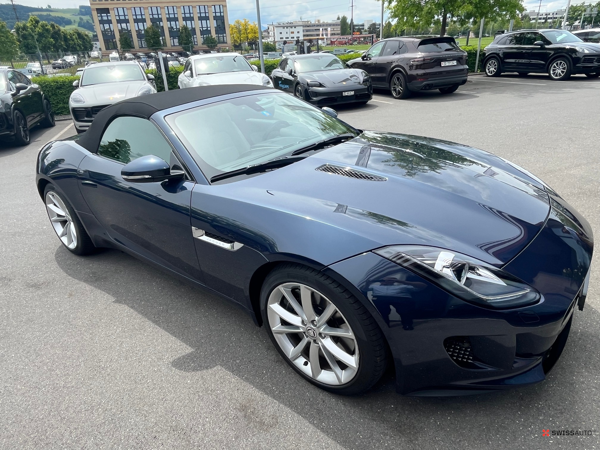 Auction Image