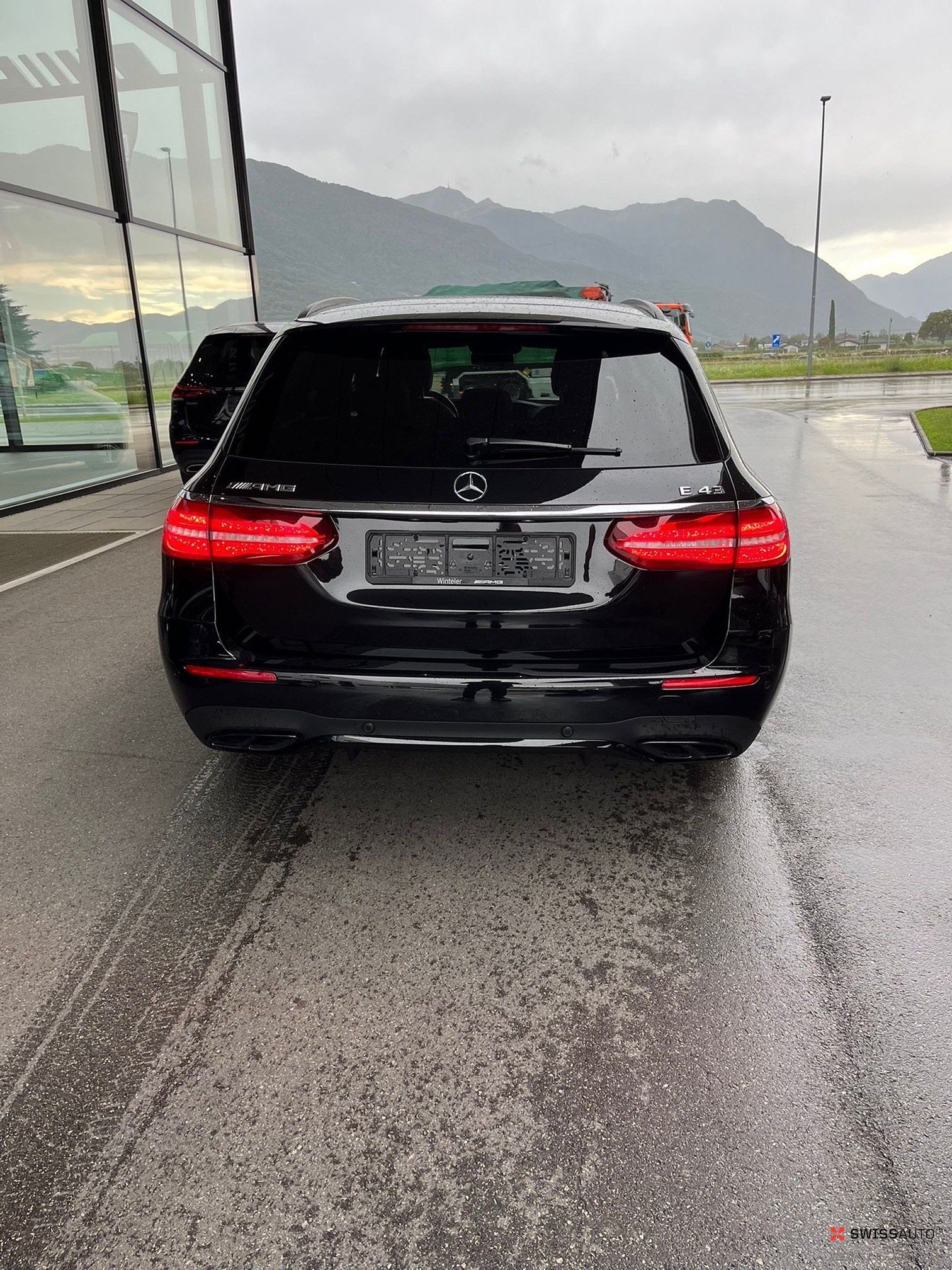 Auction Image