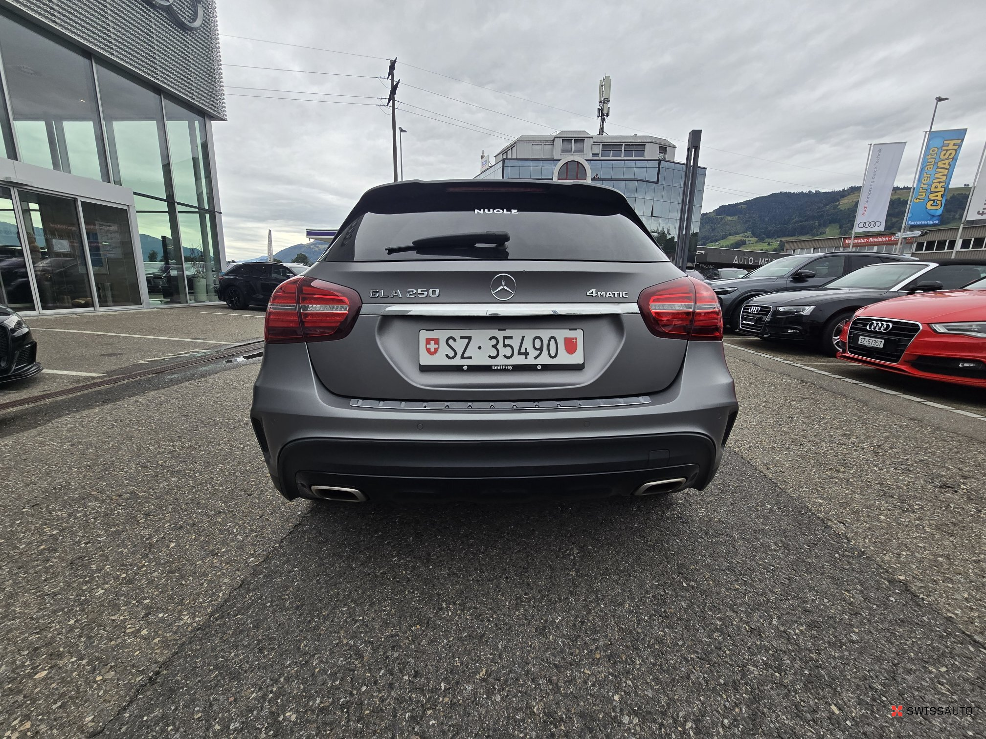 Auction Image