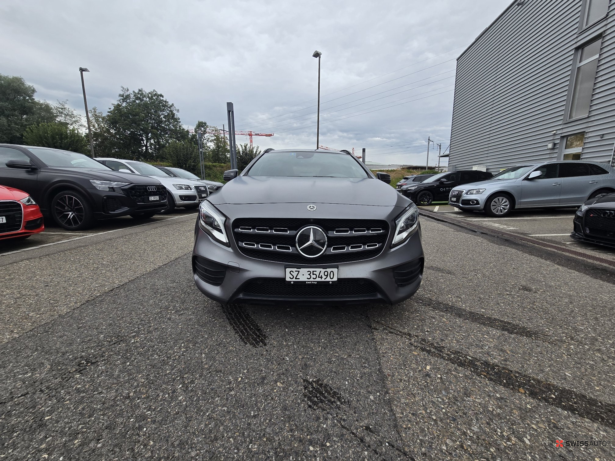Auction Image