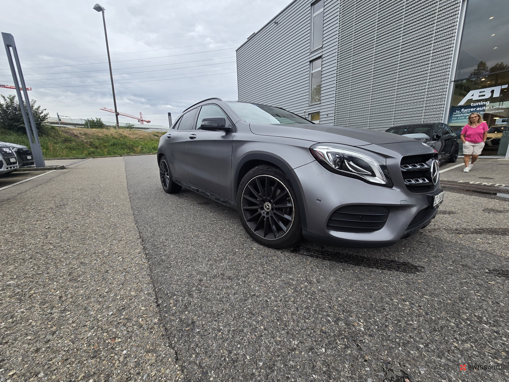 Auction Image