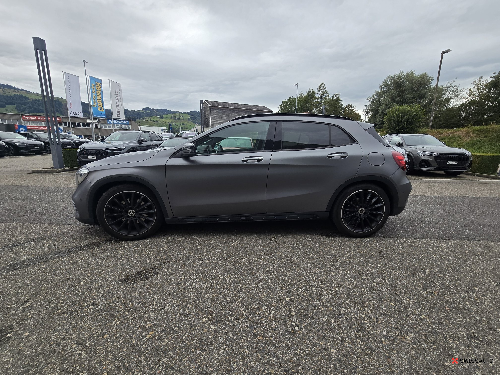 Auction Image