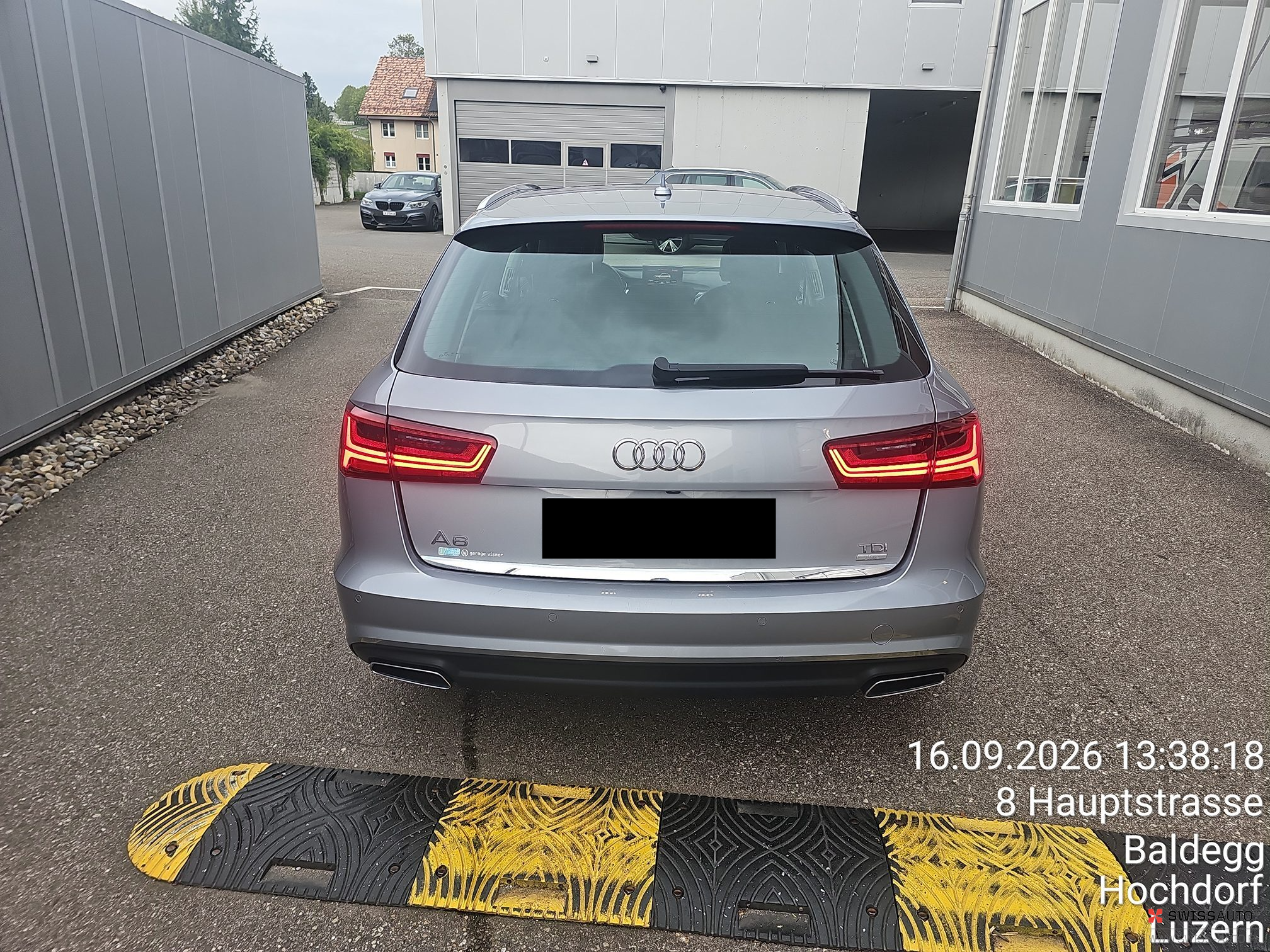 Auction Image