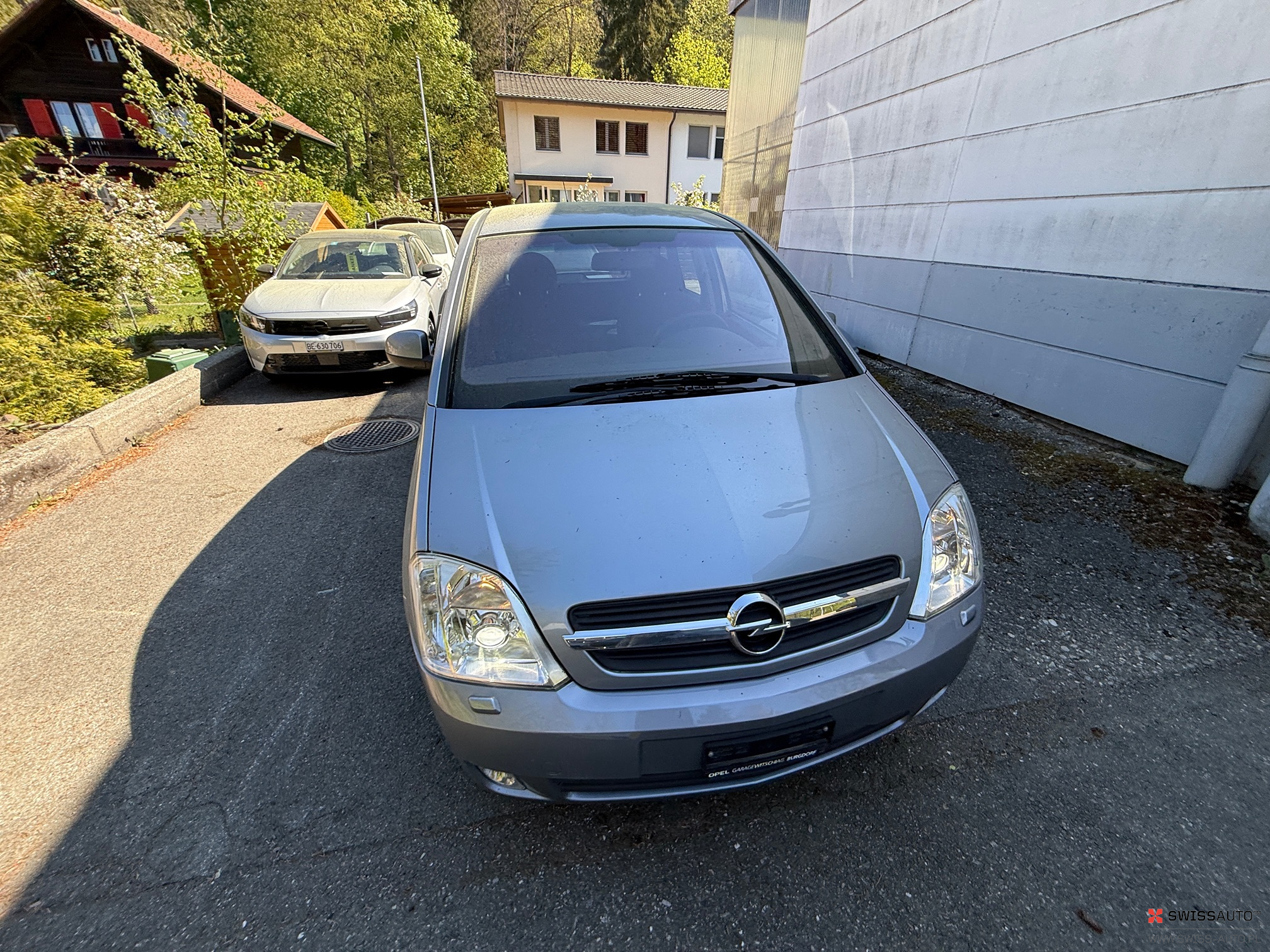 Auction Image
