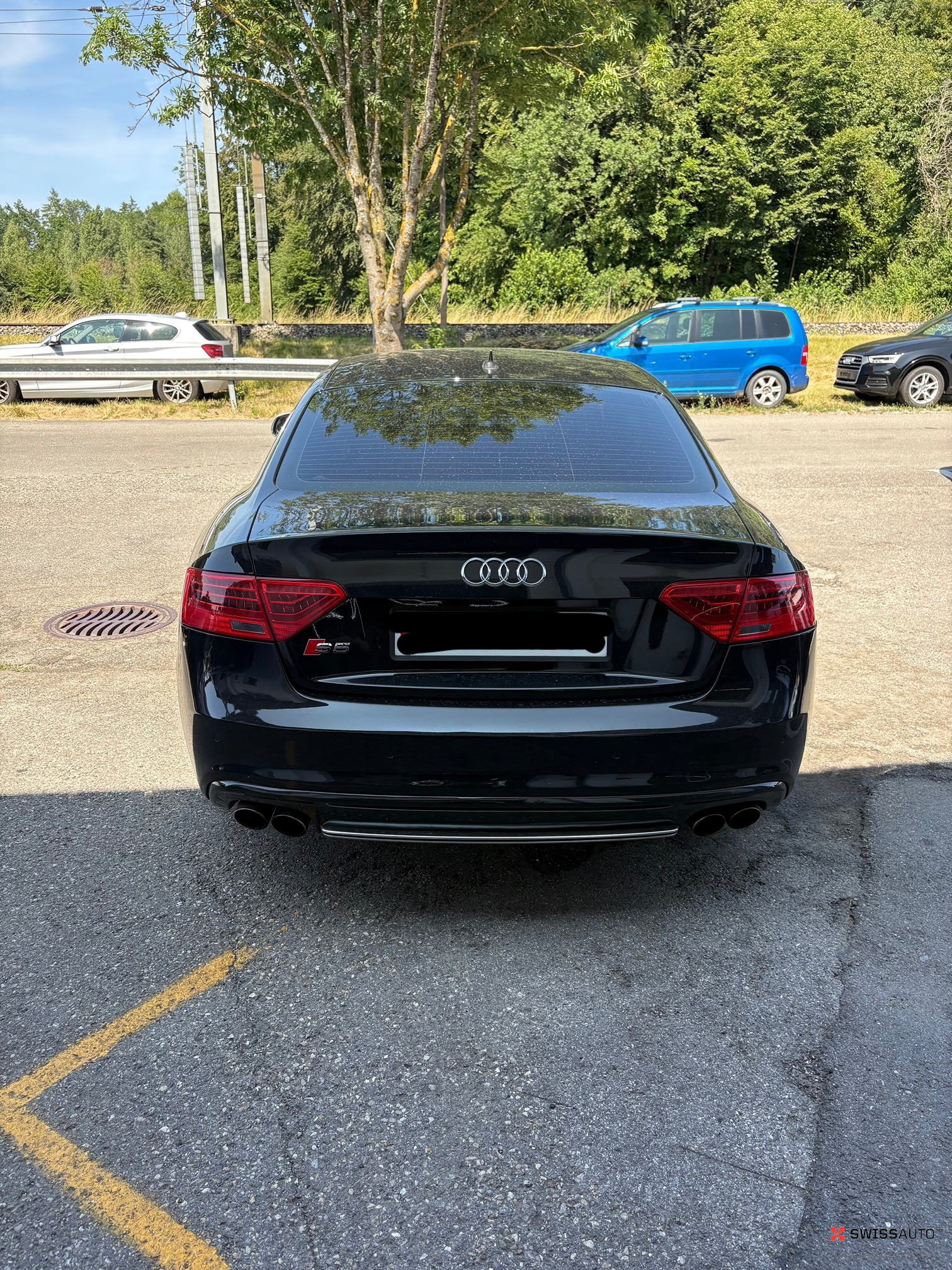 Auction Image