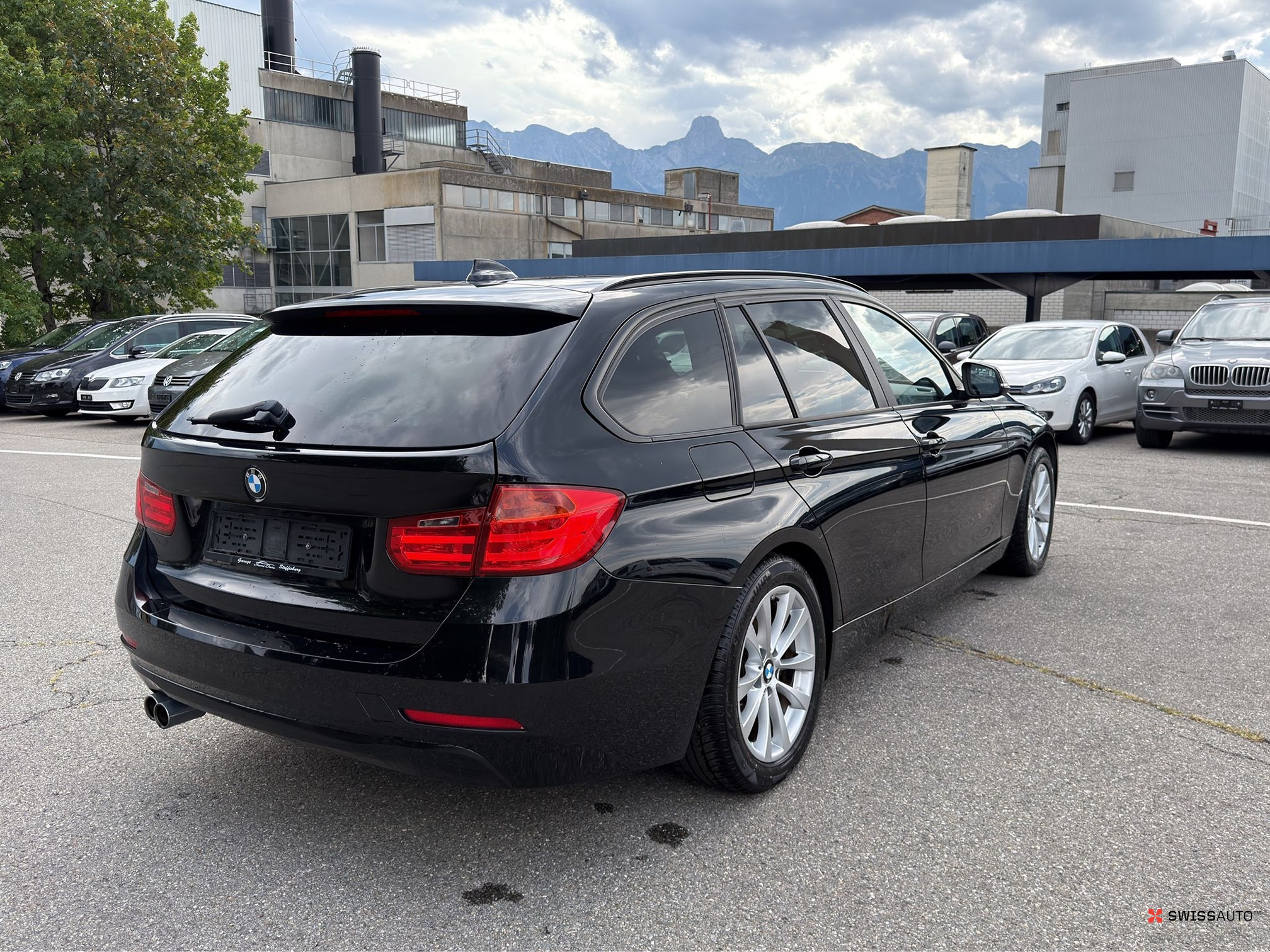 Auction Image