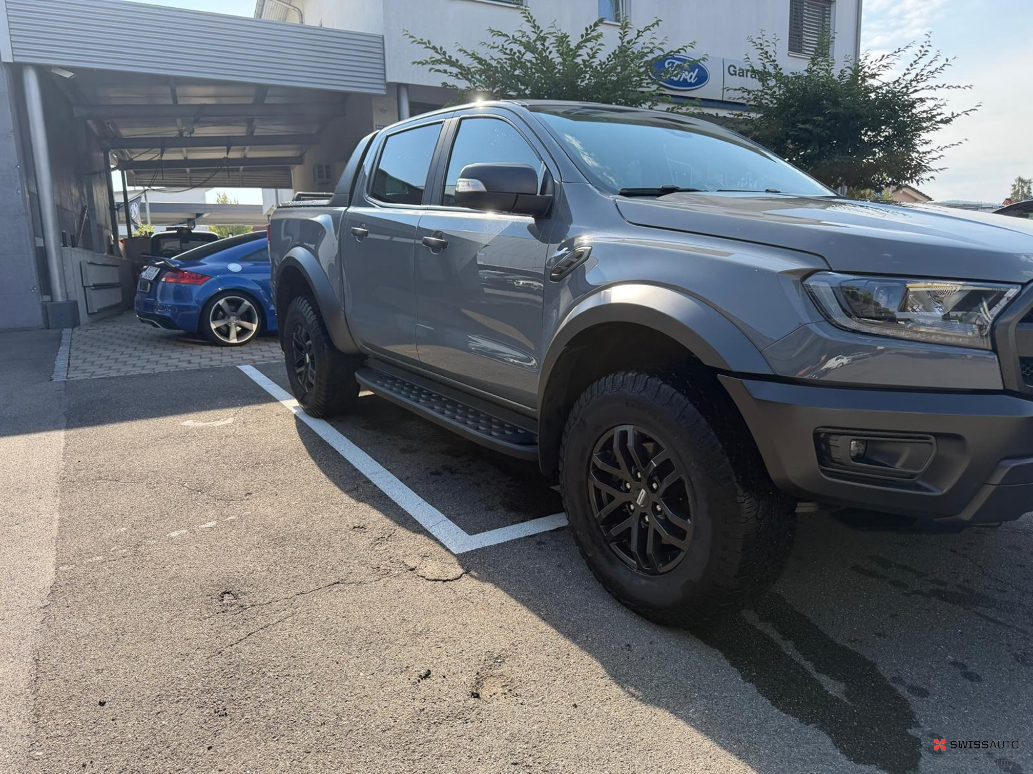 Auction Image