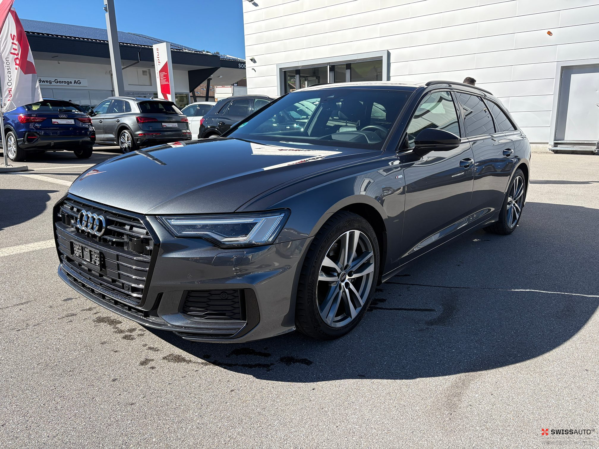 Auction Image