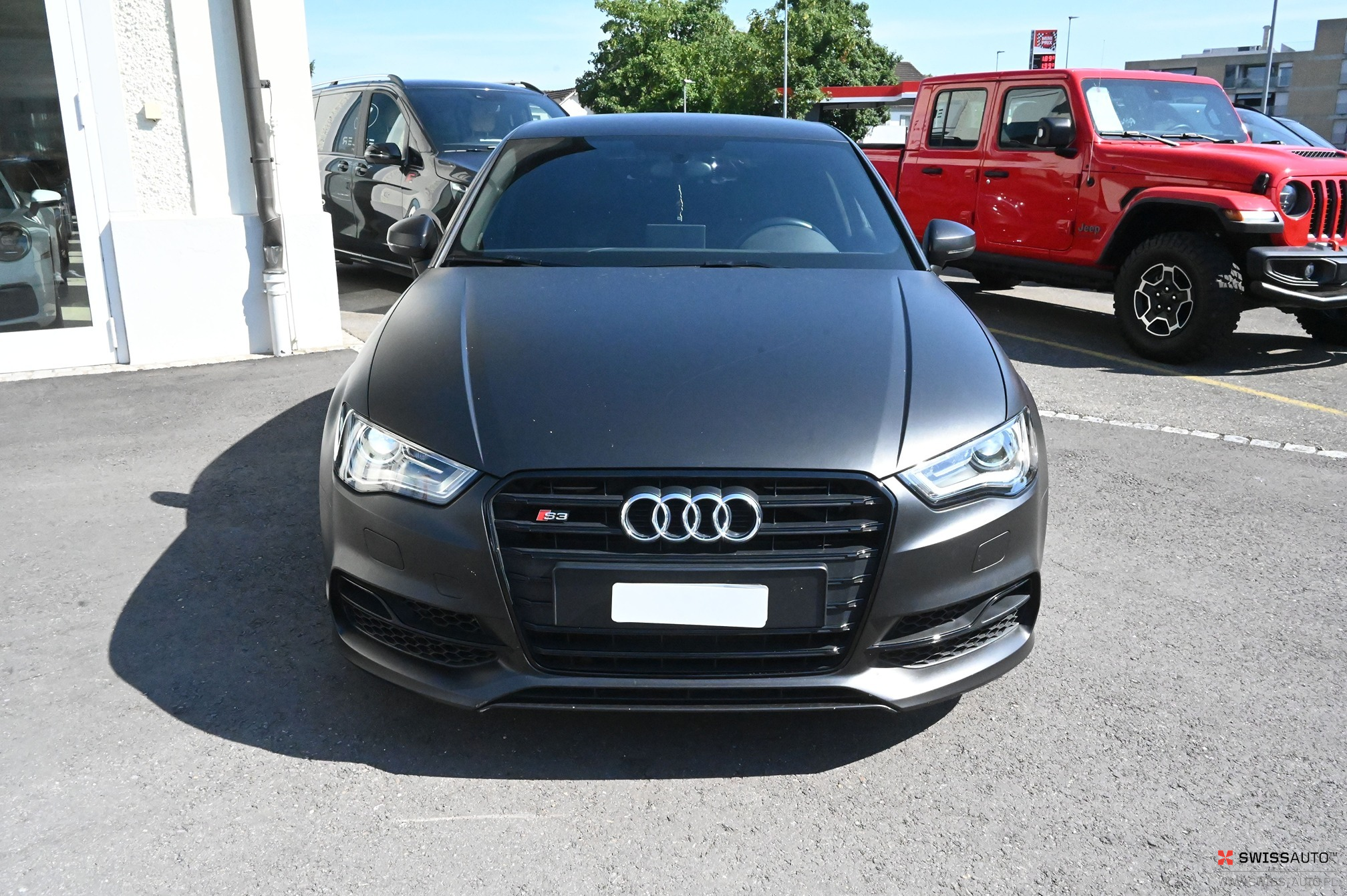 Auction Image