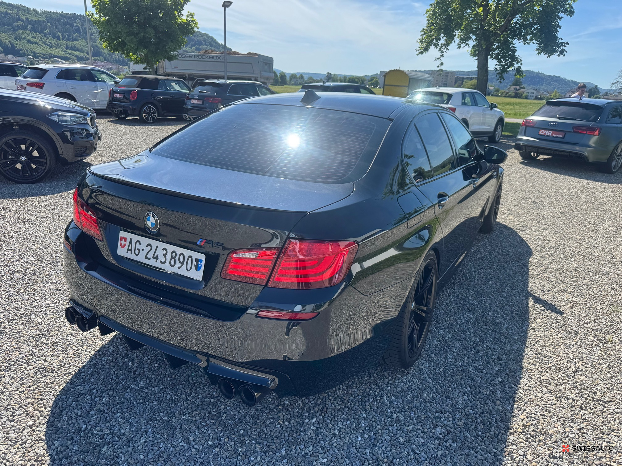 Auction Image
