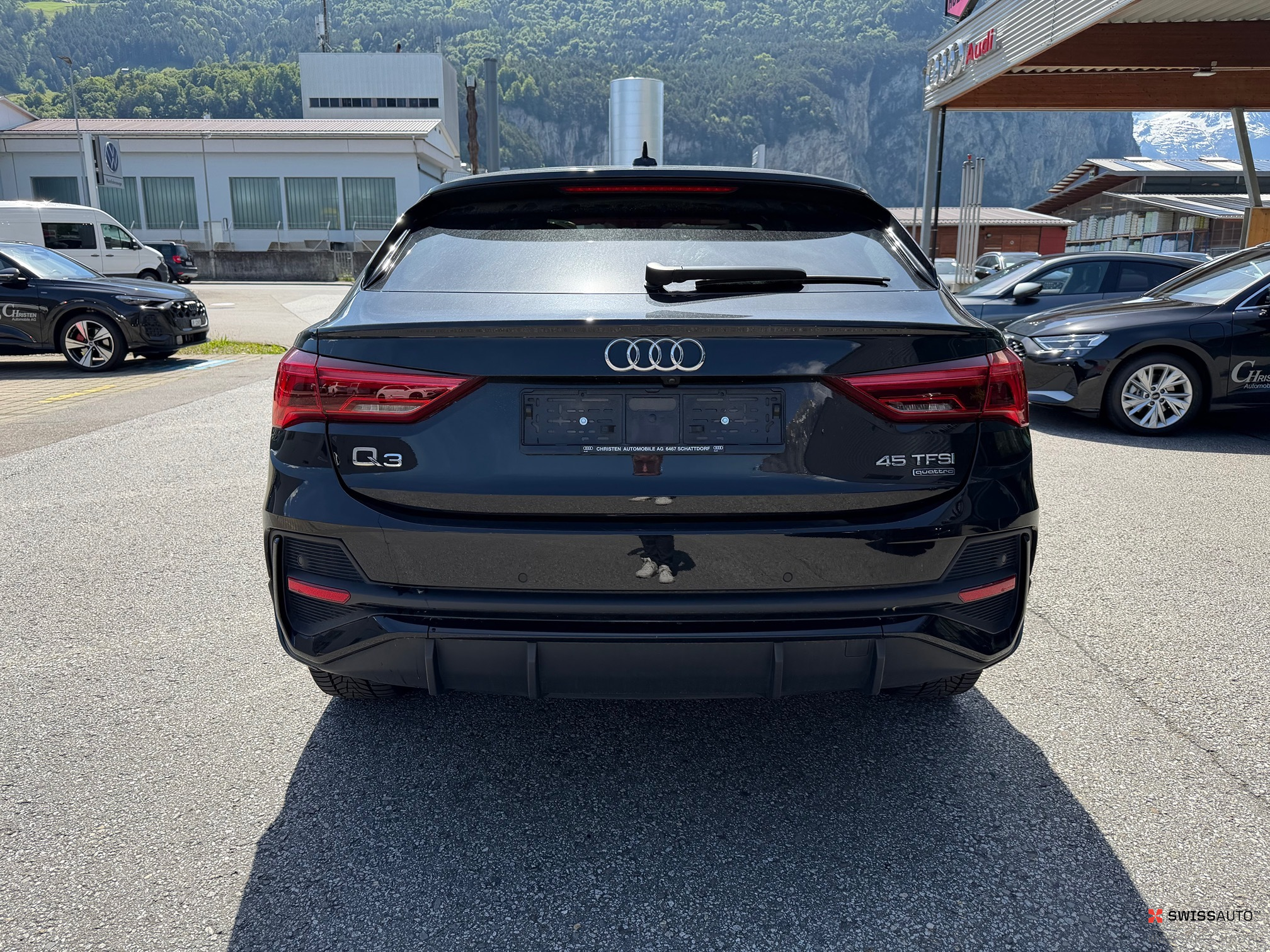 Auction Image