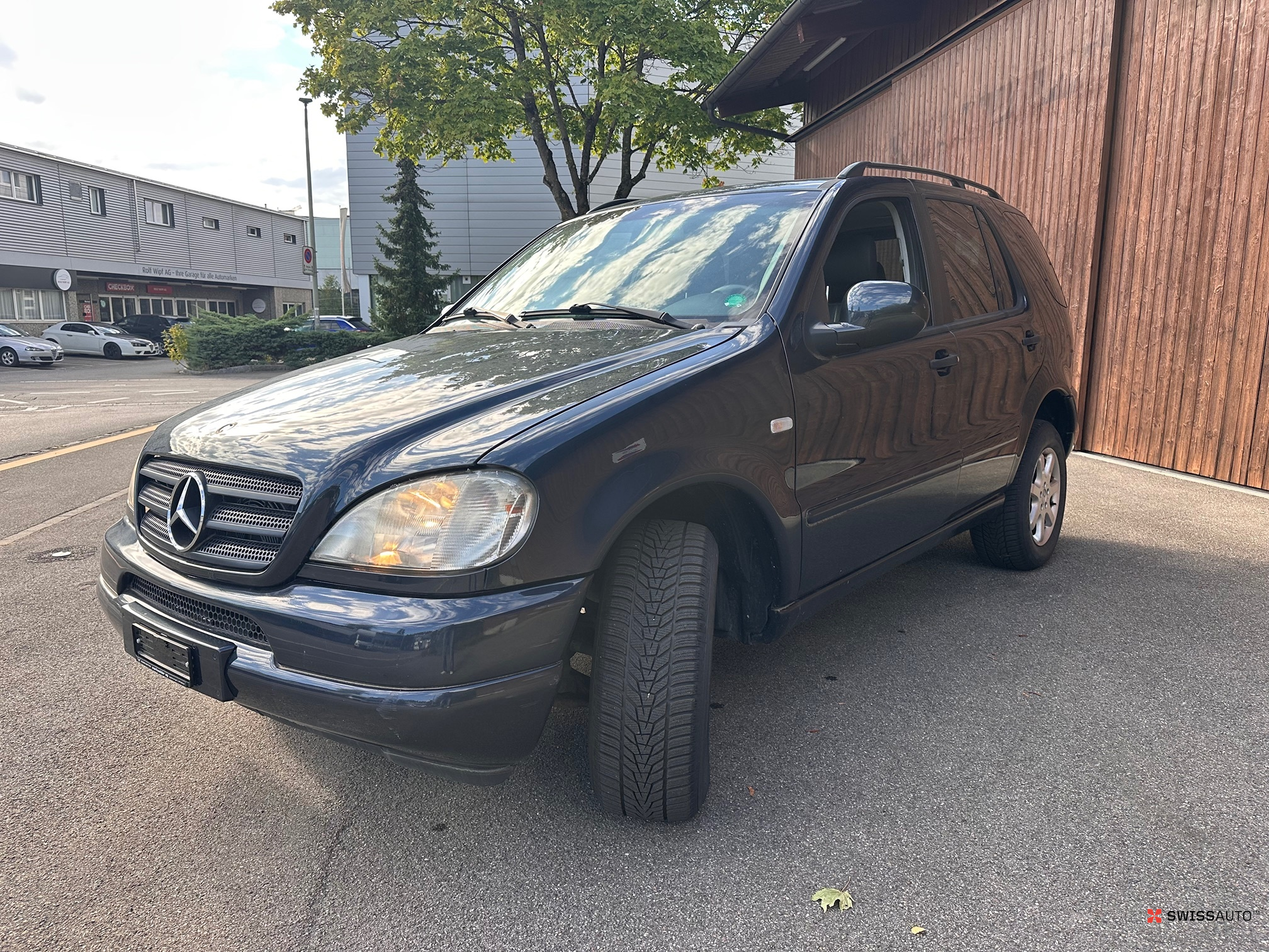 Auction Image