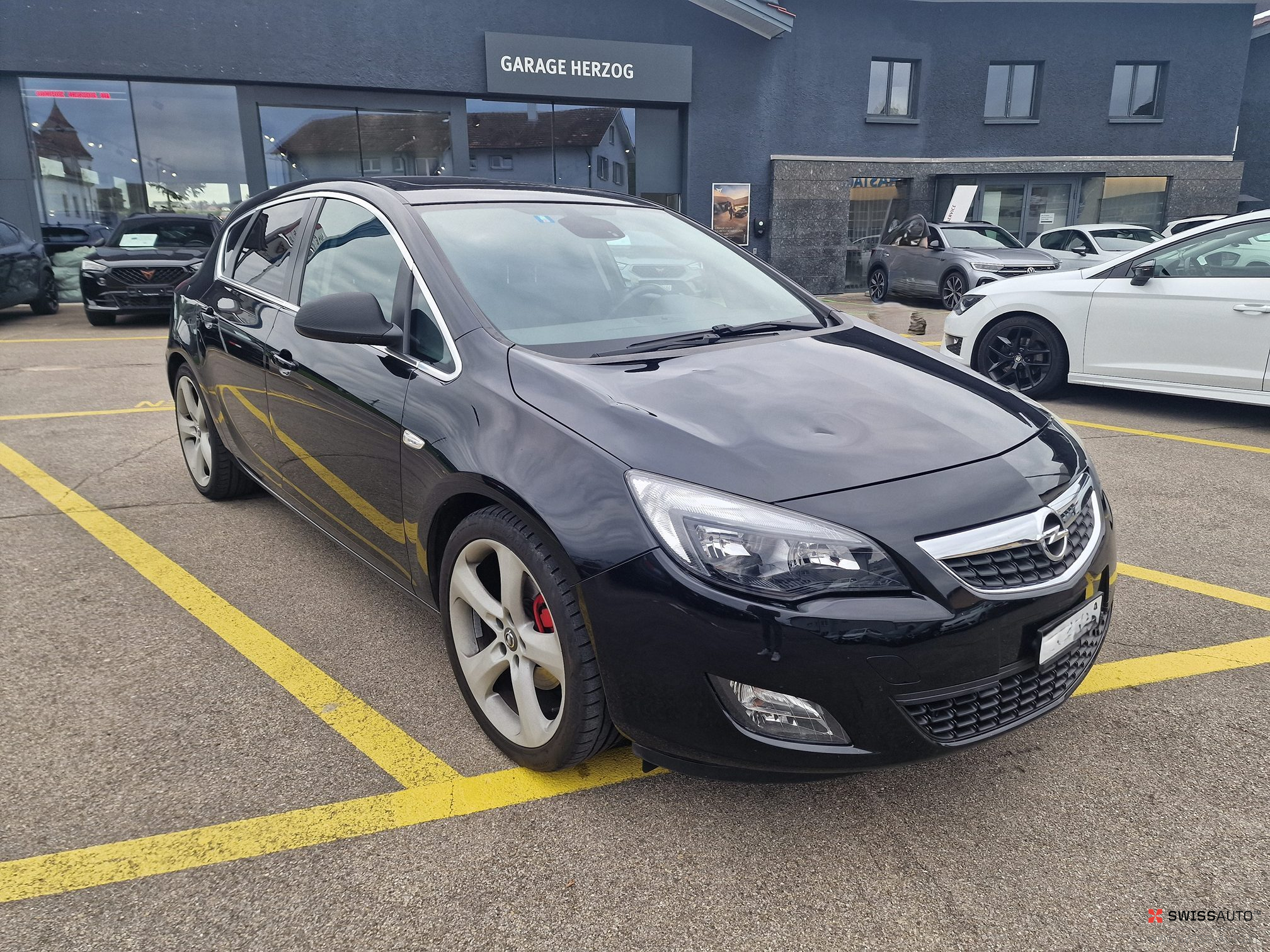 Auction Image