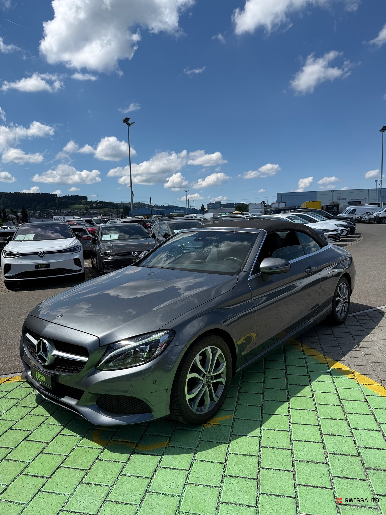 Auction Image