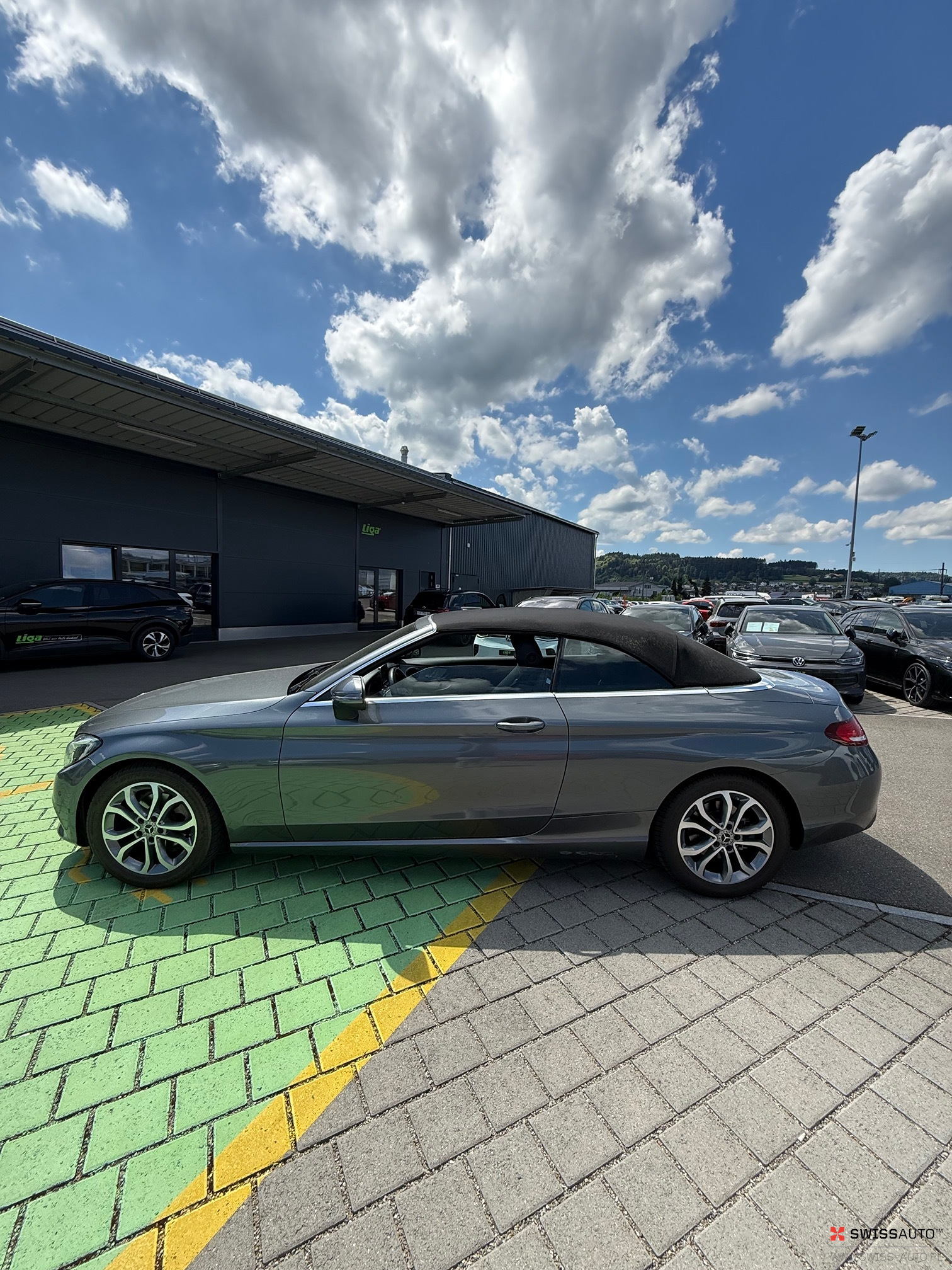 Auction Image