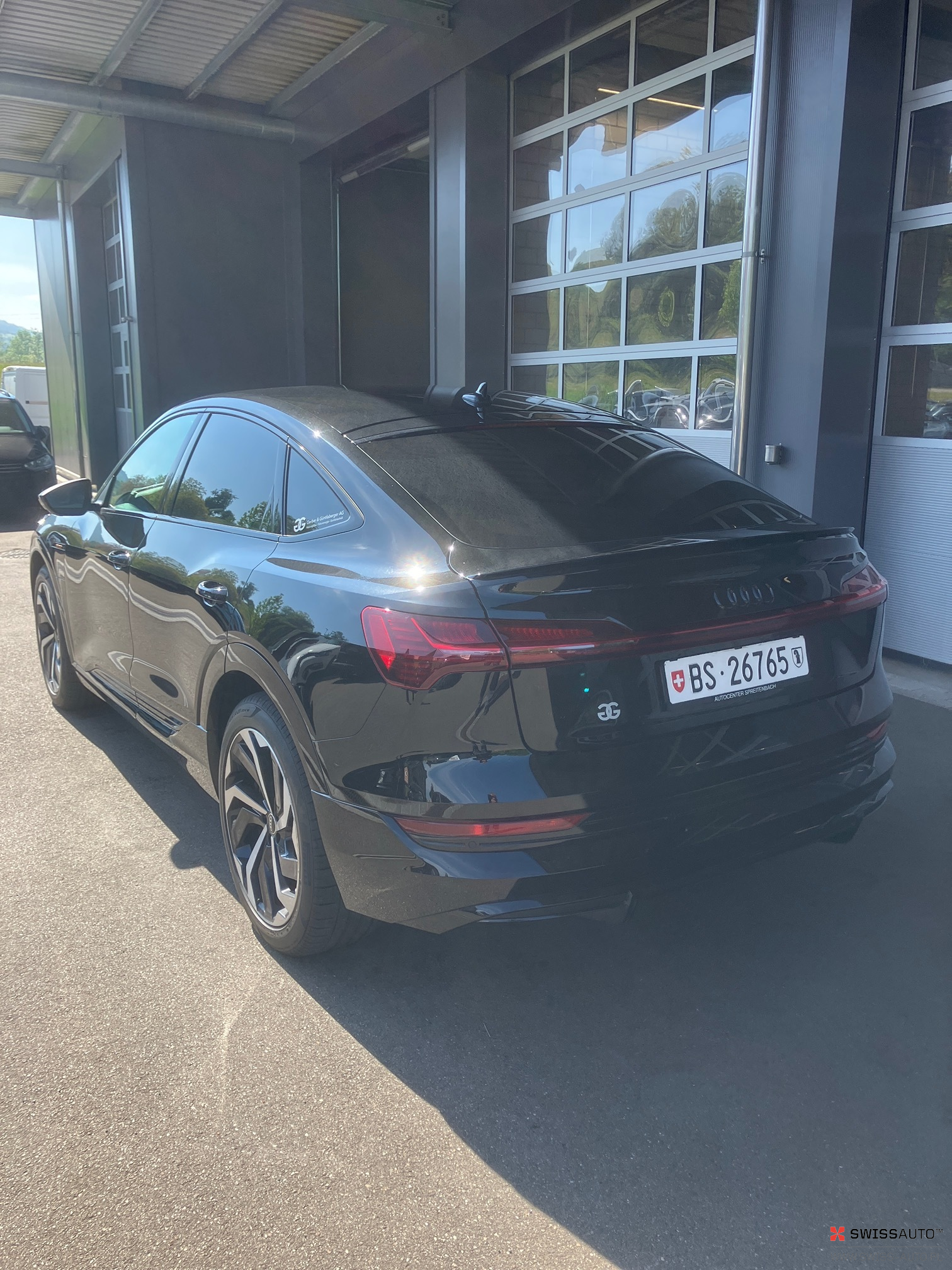 Auction Image