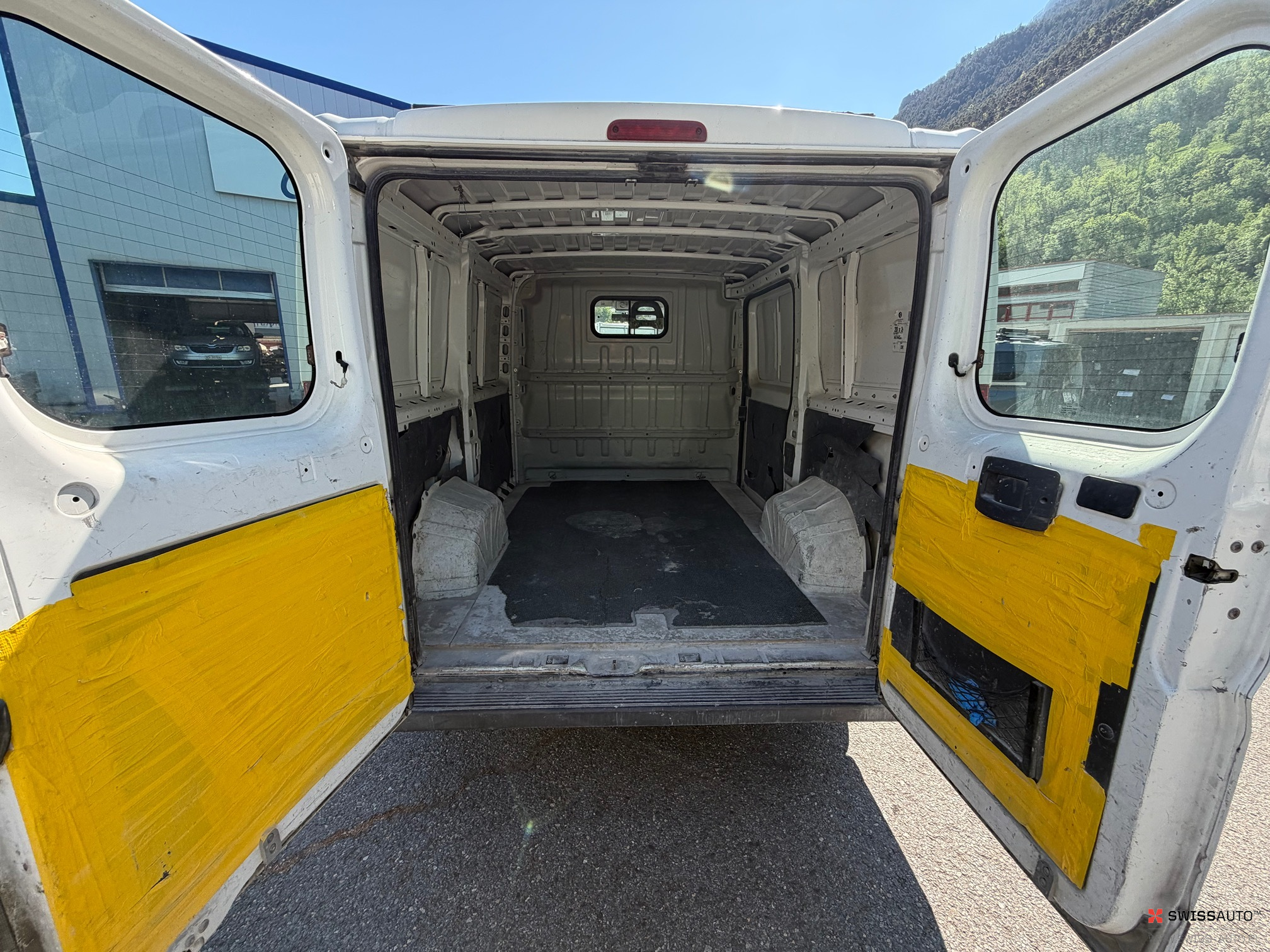 Auction Image