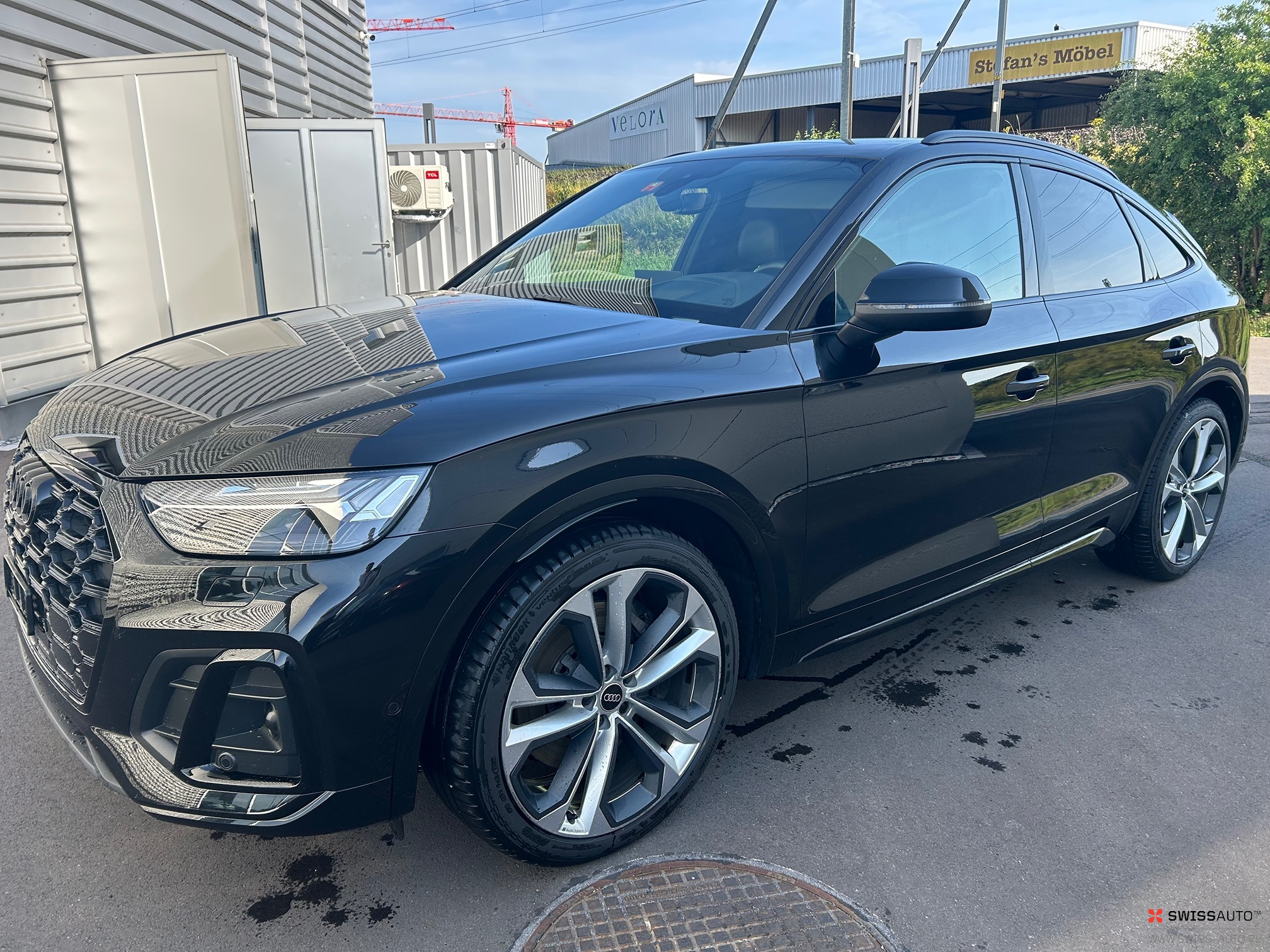 Auction Image