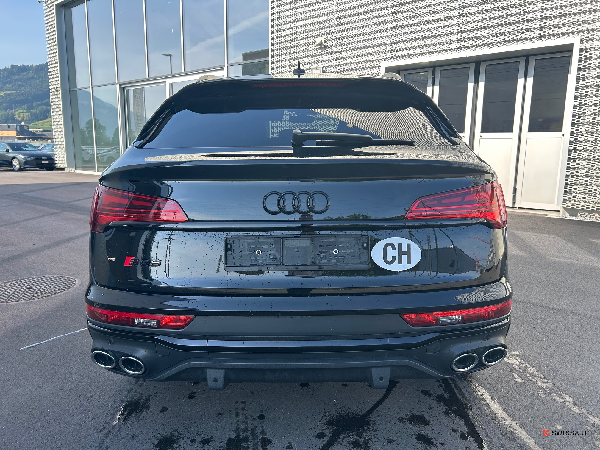 Auction Image