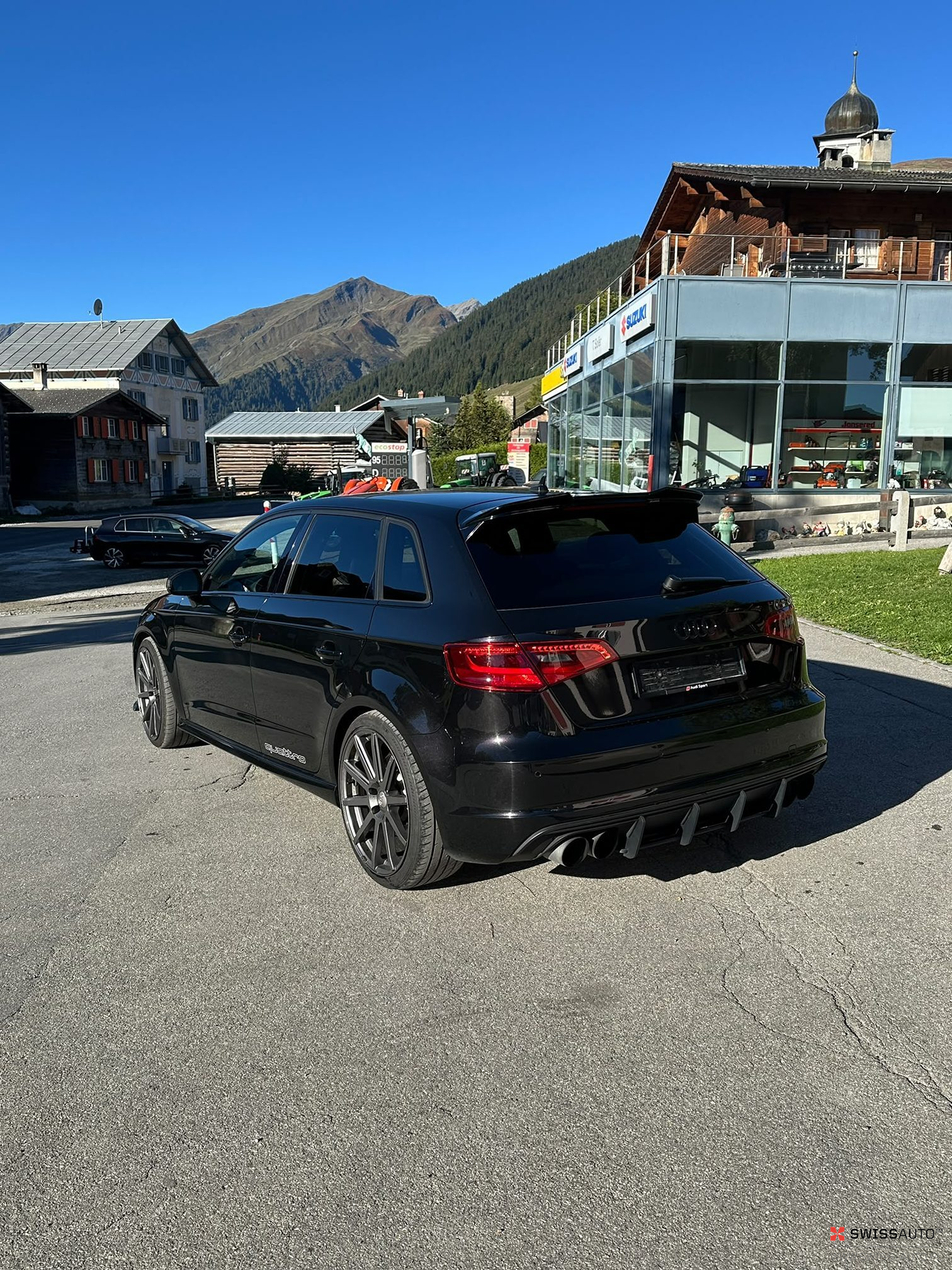 Auction Image