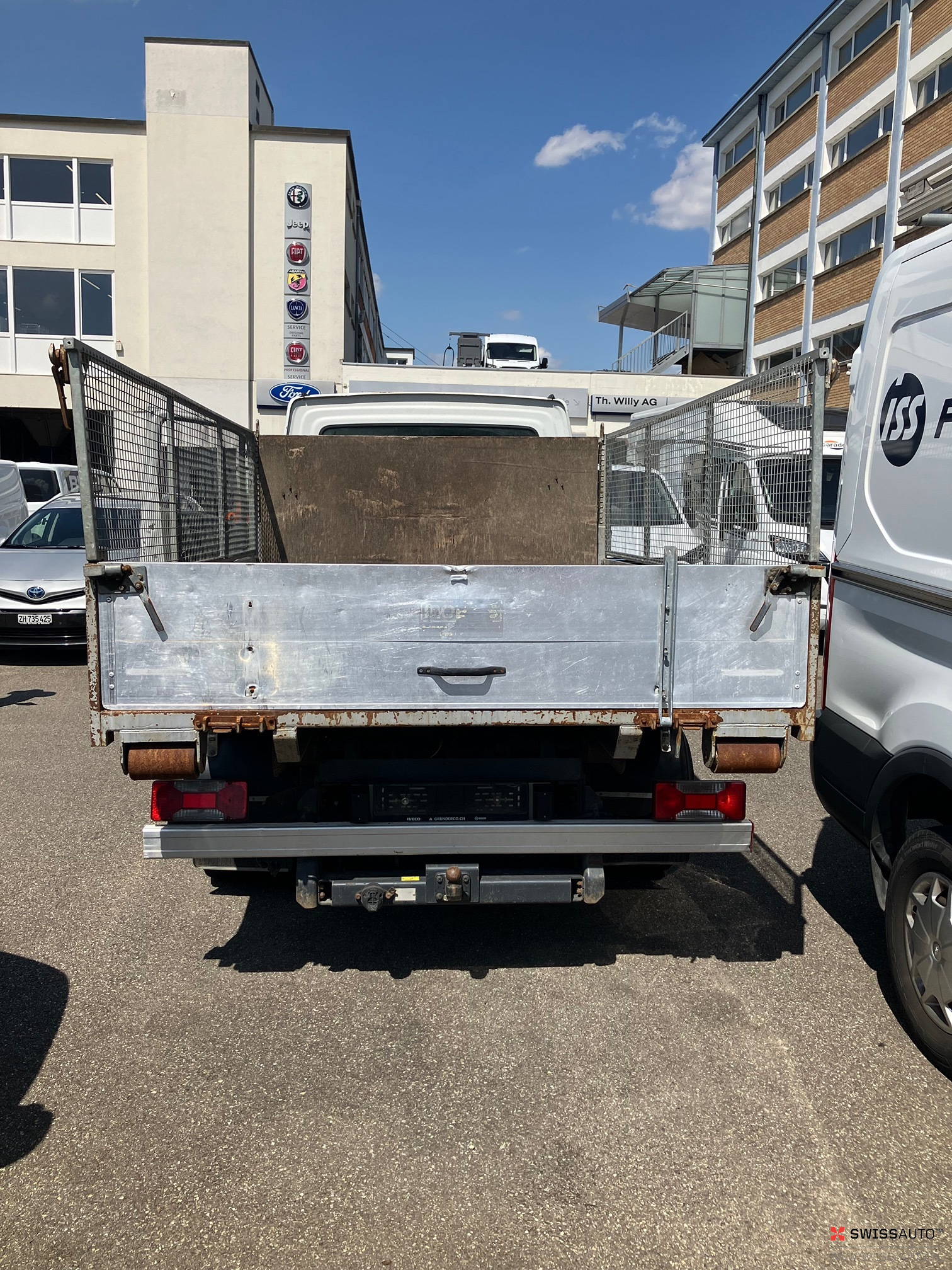 Auction Image