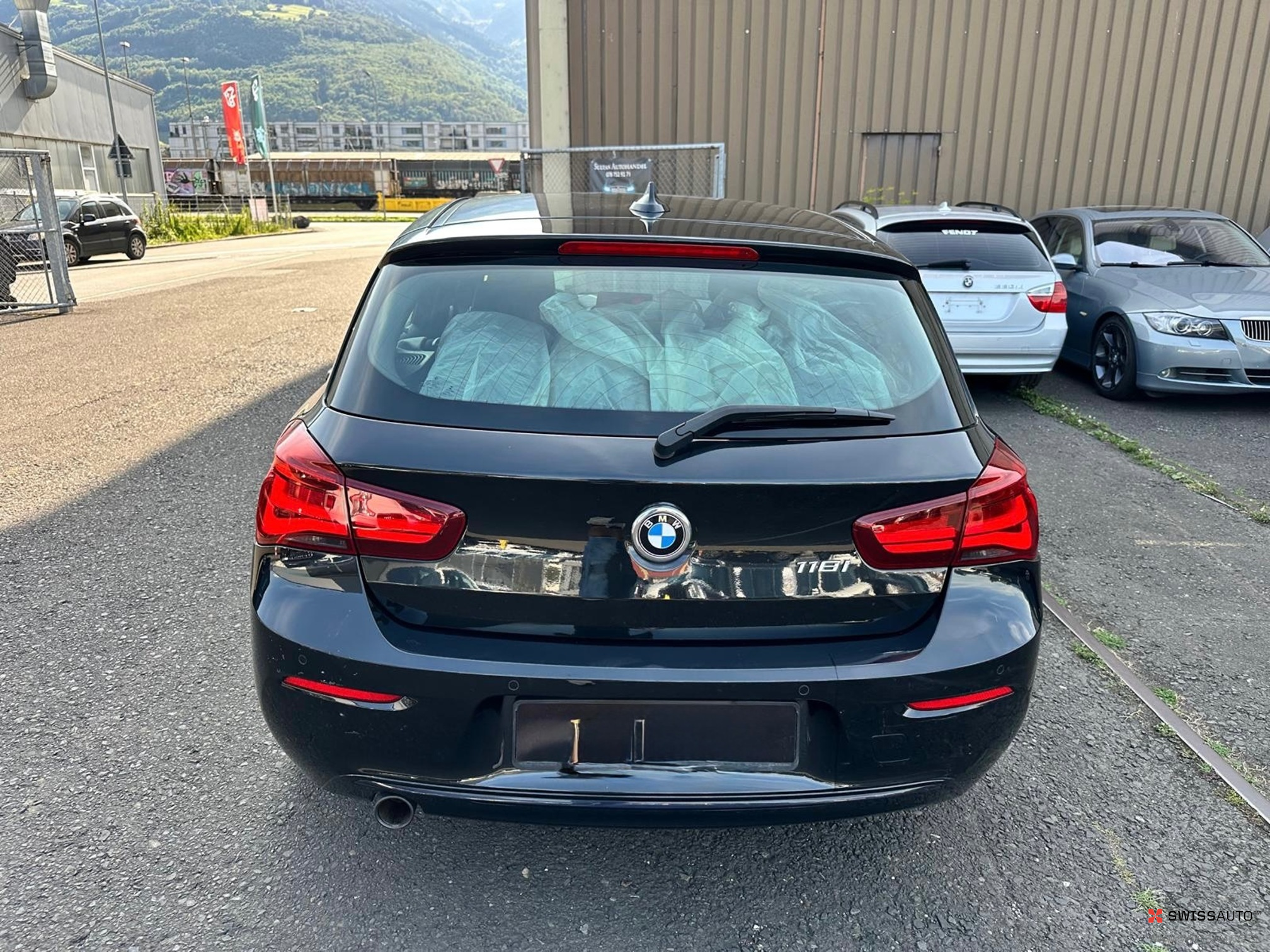 Auction Image